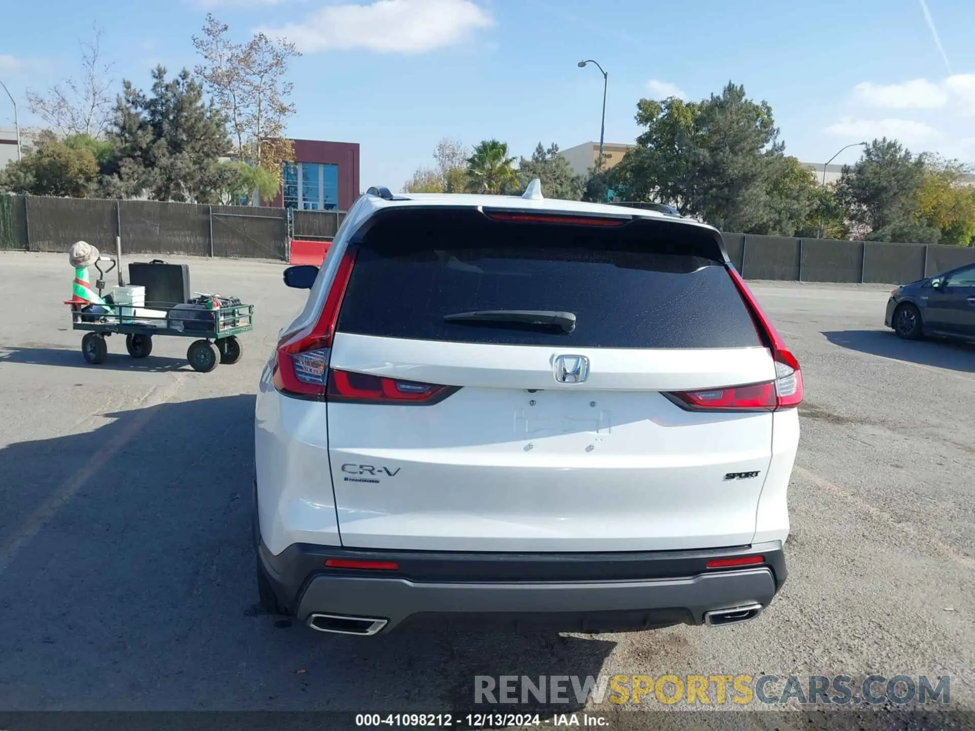 16 fotografías del automóvil dañado 7FARS5H50RE036773 HONDA CR-V 2024
