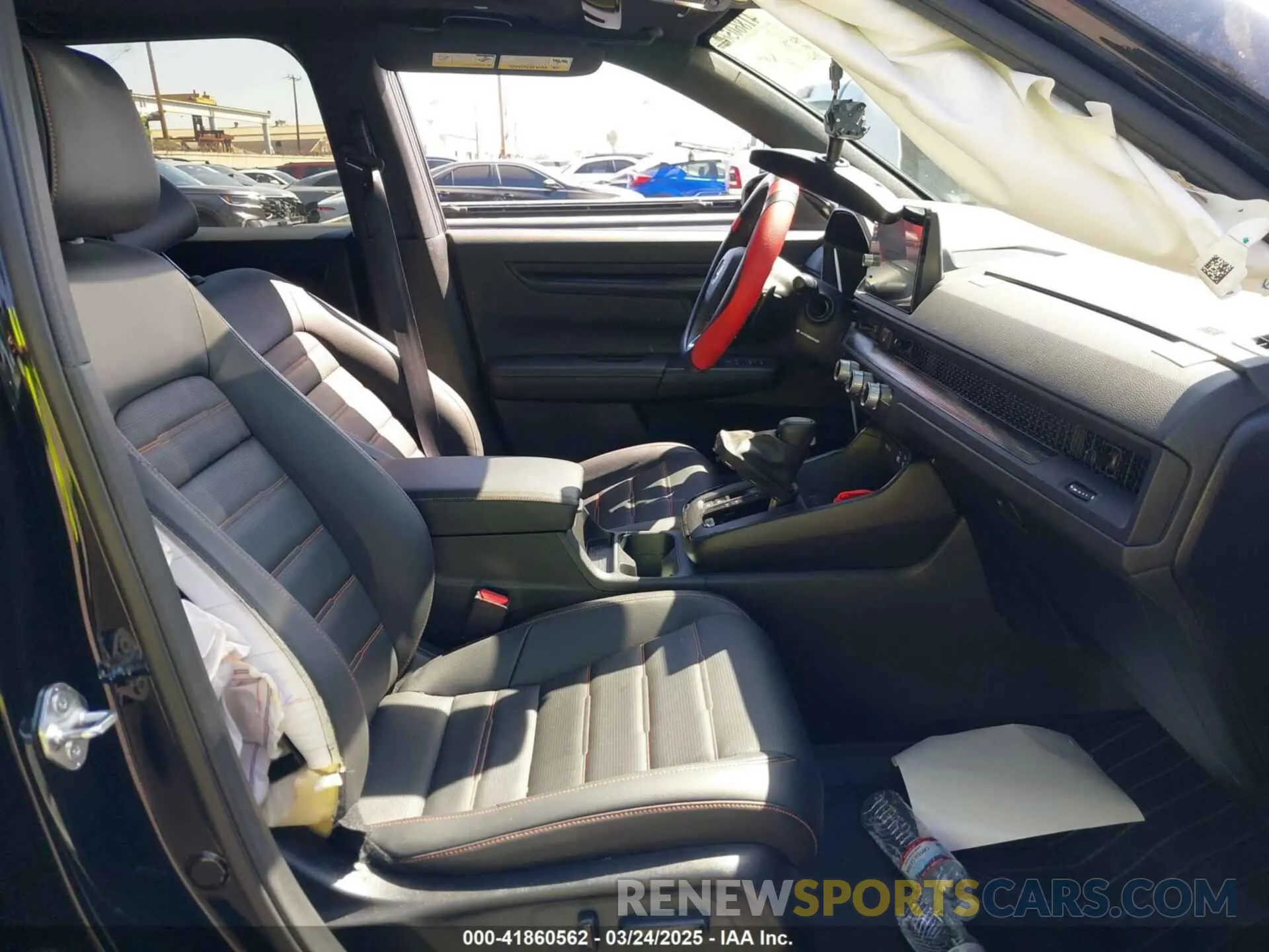 5 fotografías del automóvil dañado 7FARS5H84RE018948 HONDA CR-V 2024