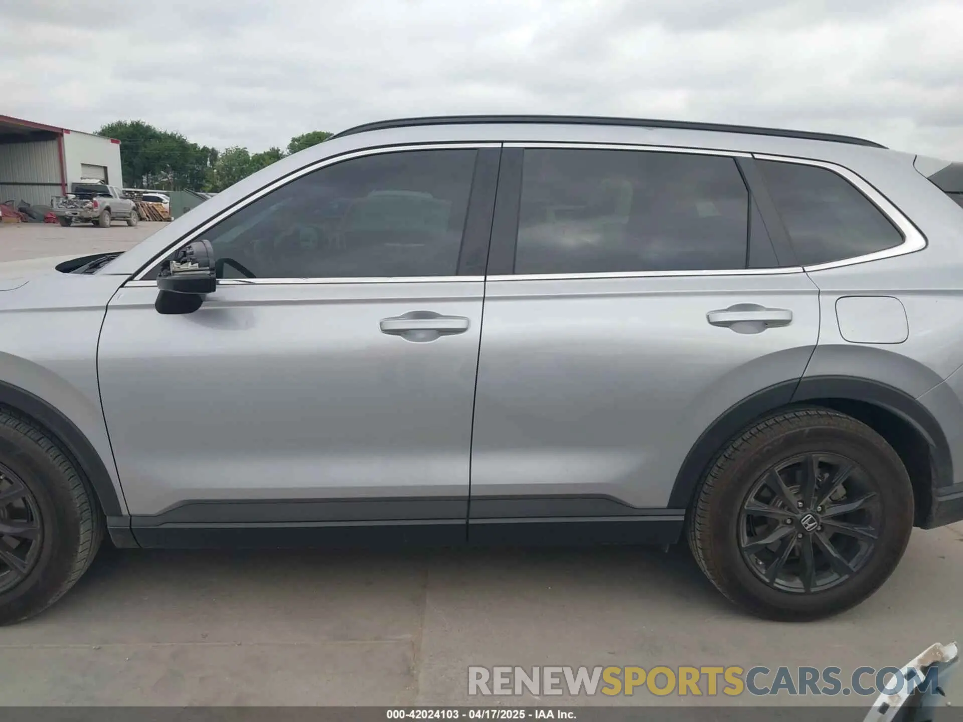 14 fotografías del automóvil dañado 7FARS5H87RE023321 HONDA CR-V 2024