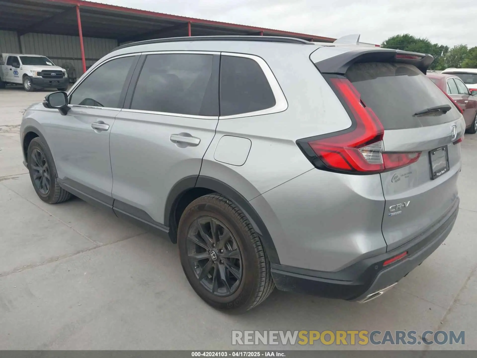 3 fotografías del automóvil dañado 7FARS5H87RE023321 HONDA CR-V 2024