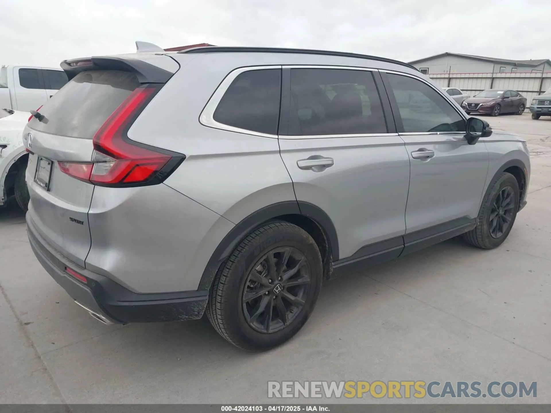 4 fotografías del automóvil dañado 7FARS5H87RE023321 HONDA CR-V 2024