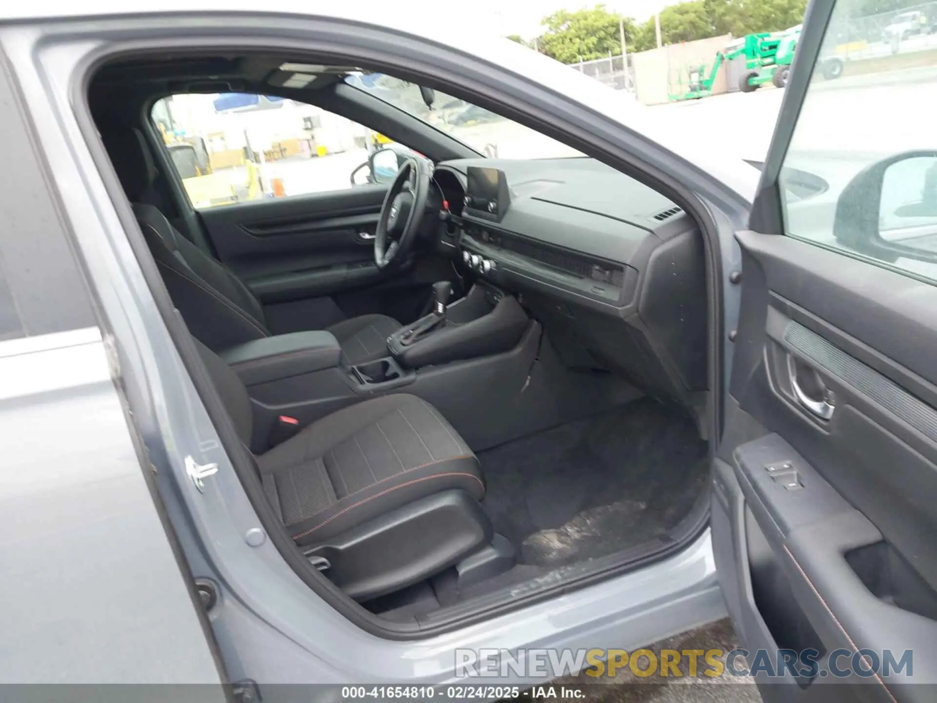 5 fotografías del automóvil dañado 7FARS6H55RE028464 HONDA CR-V 2024