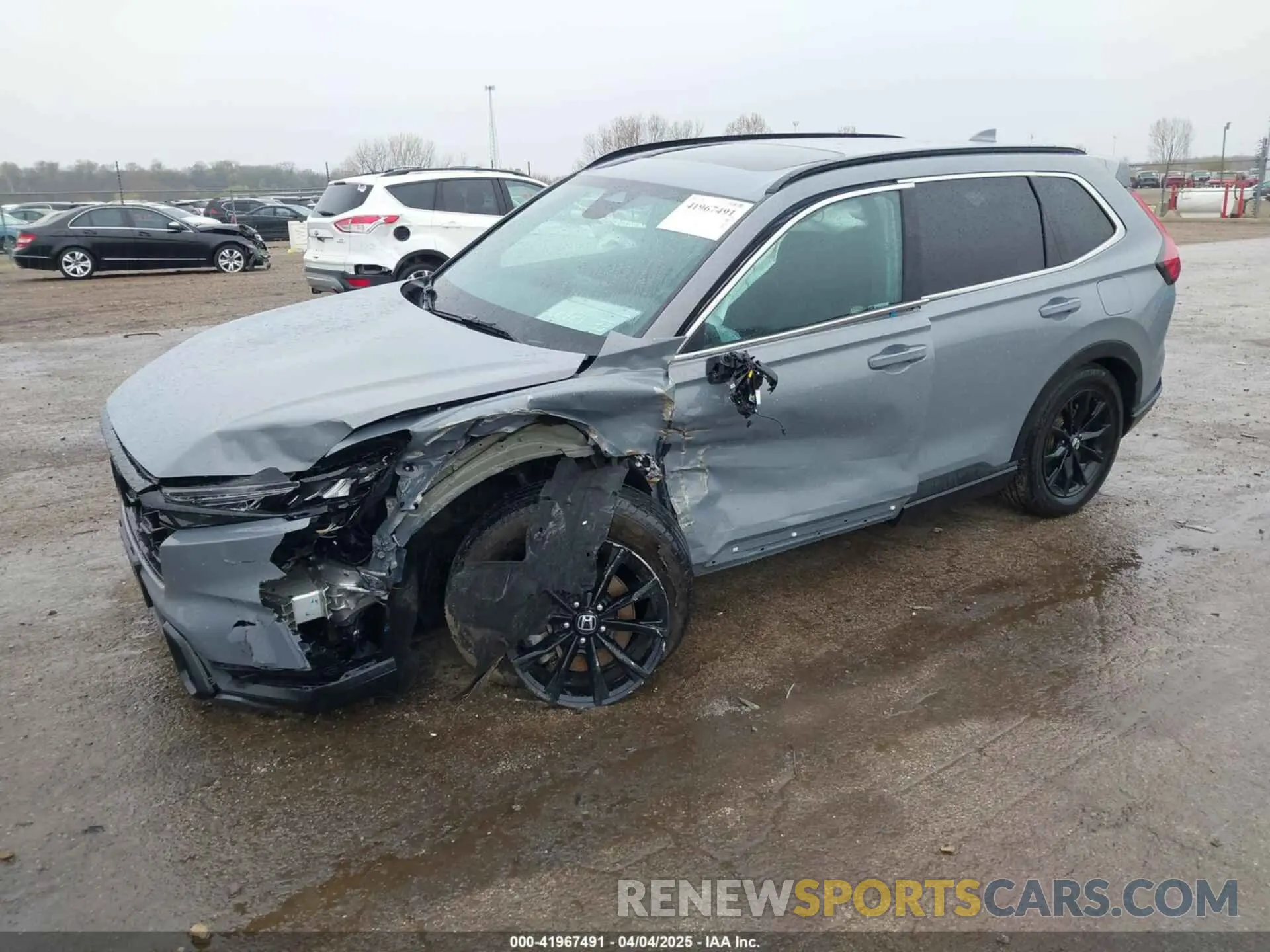 2 fotografías del automóvil dañado 7FARS6H56RE028070 HONDA CR-V 2024