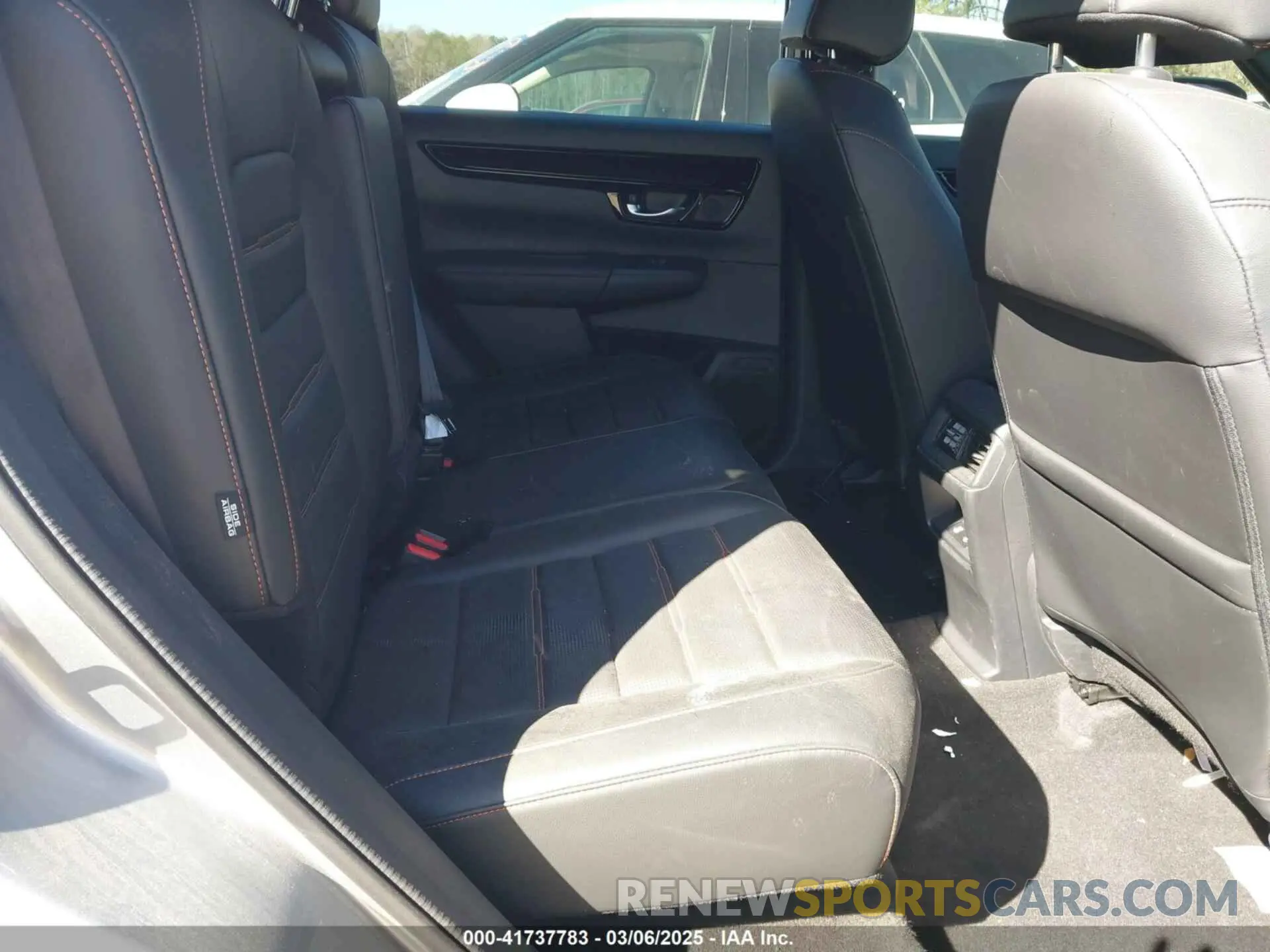 8 fotografías del automóvil dañado 7FARS6H90RE071287 HONDA CR-V 2024