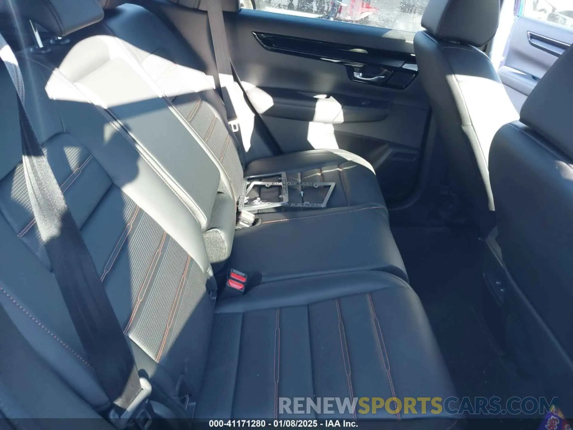 8 fotografías del automóvil dañado 7FARS6H91RE015889 HONDA CR-V 2024
