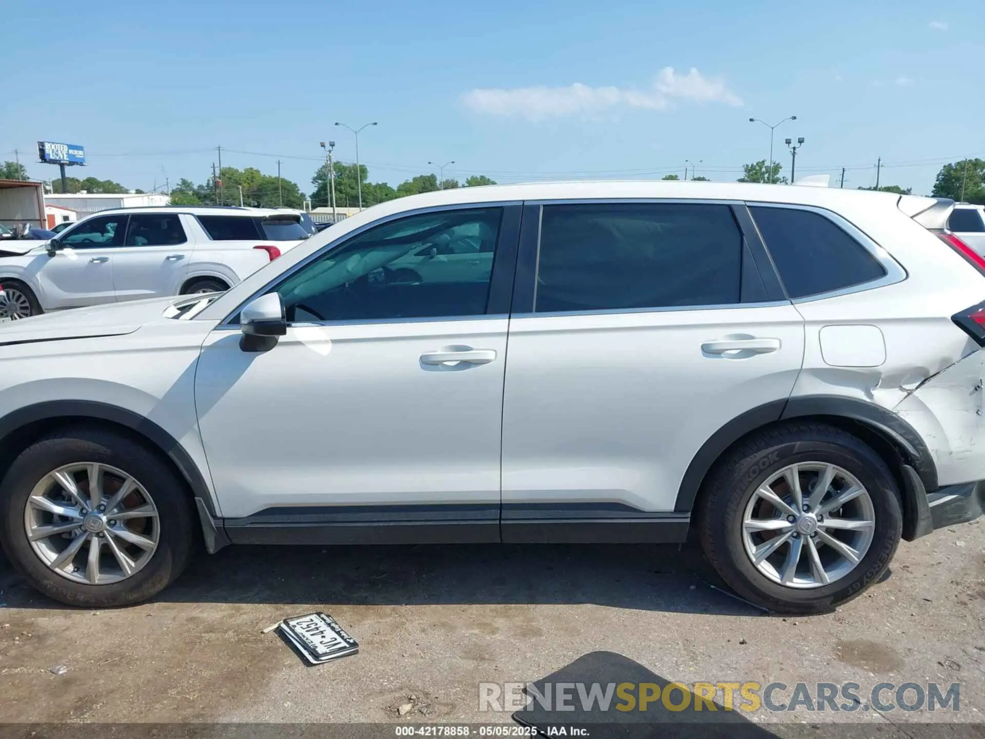 14 fotografías del automóvil dañado 2HKRS3H4XSH314433 HONDA CR-V 2025