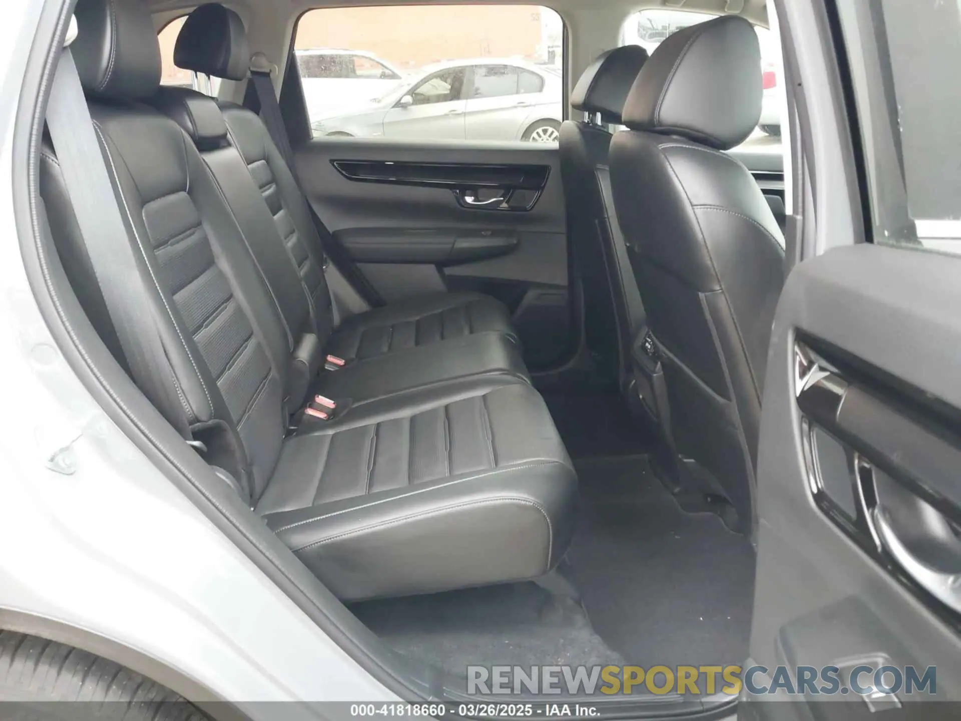 8 fotografías del automóvil dañado 2HKRS3H70SH314810 HONDA CR-V 2025