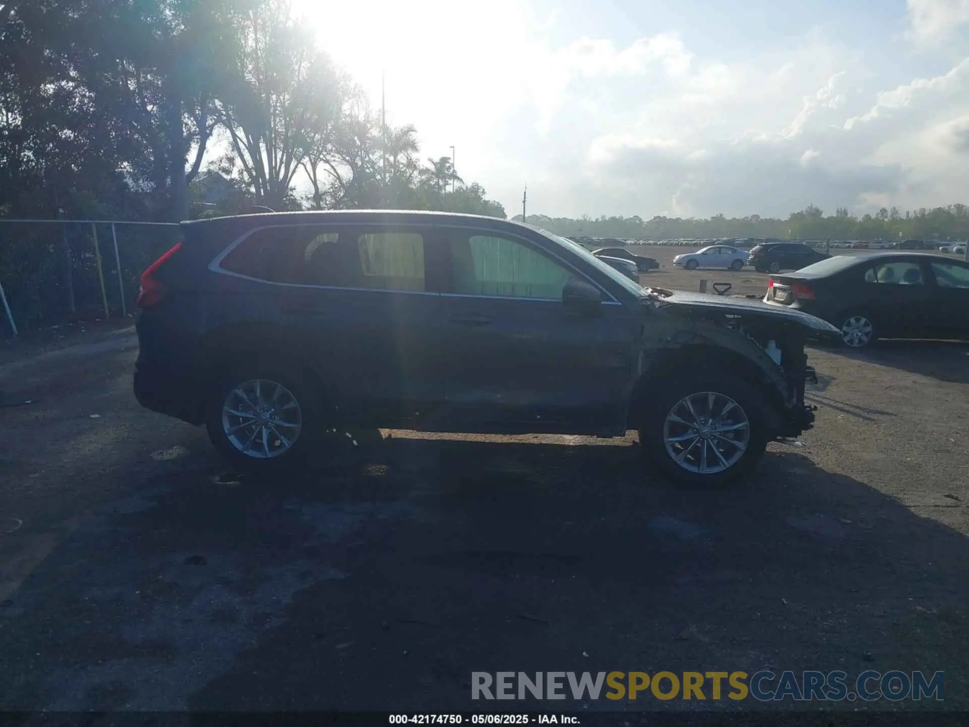 14 fotografías del automóvil dañado 2HKRS3H70SH323572 HONDA CR-V 2025
