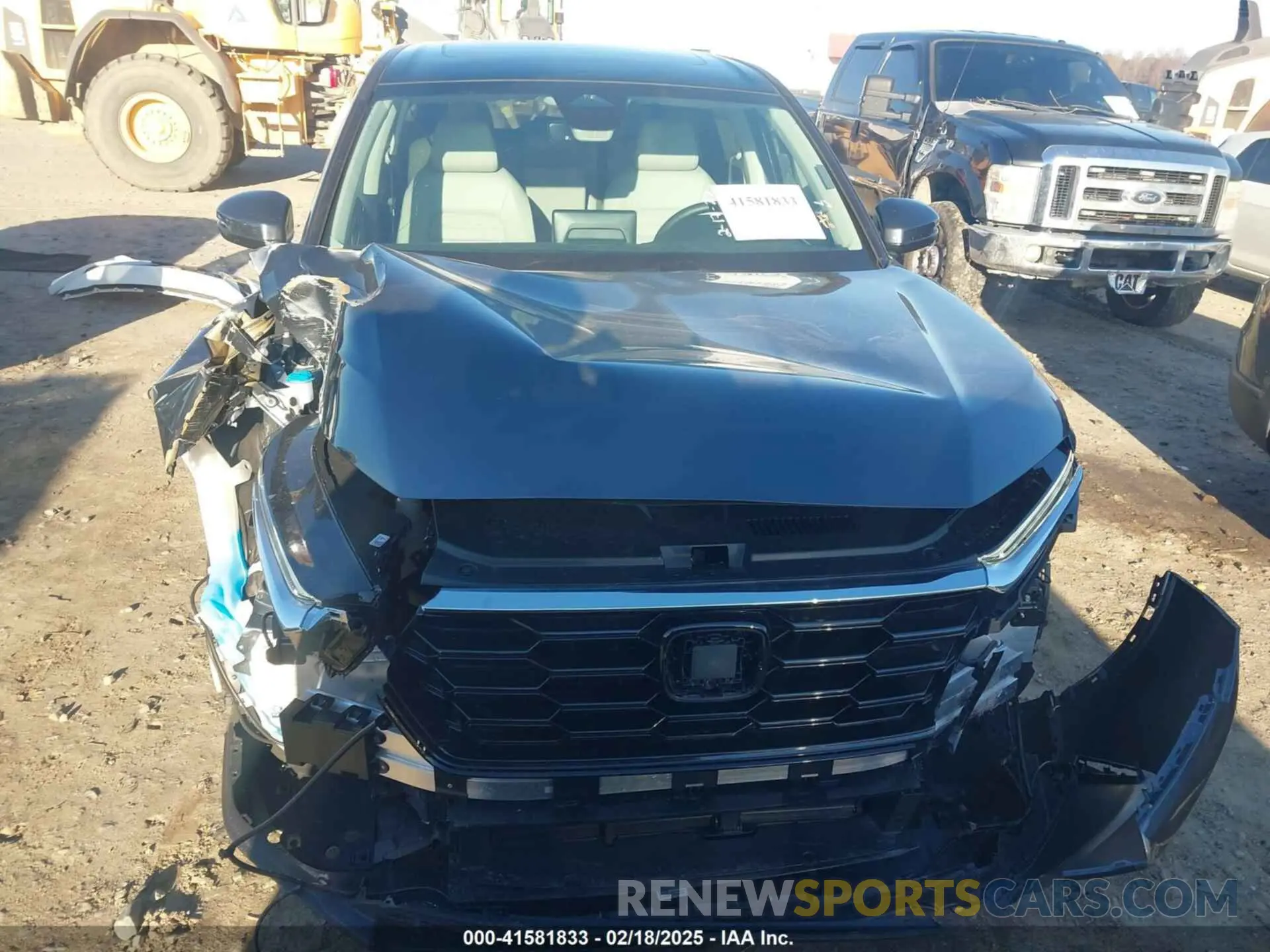 13 fotografías del automóvil dañado 2HKRS3H74SH302854 HONDA CR-V 2025