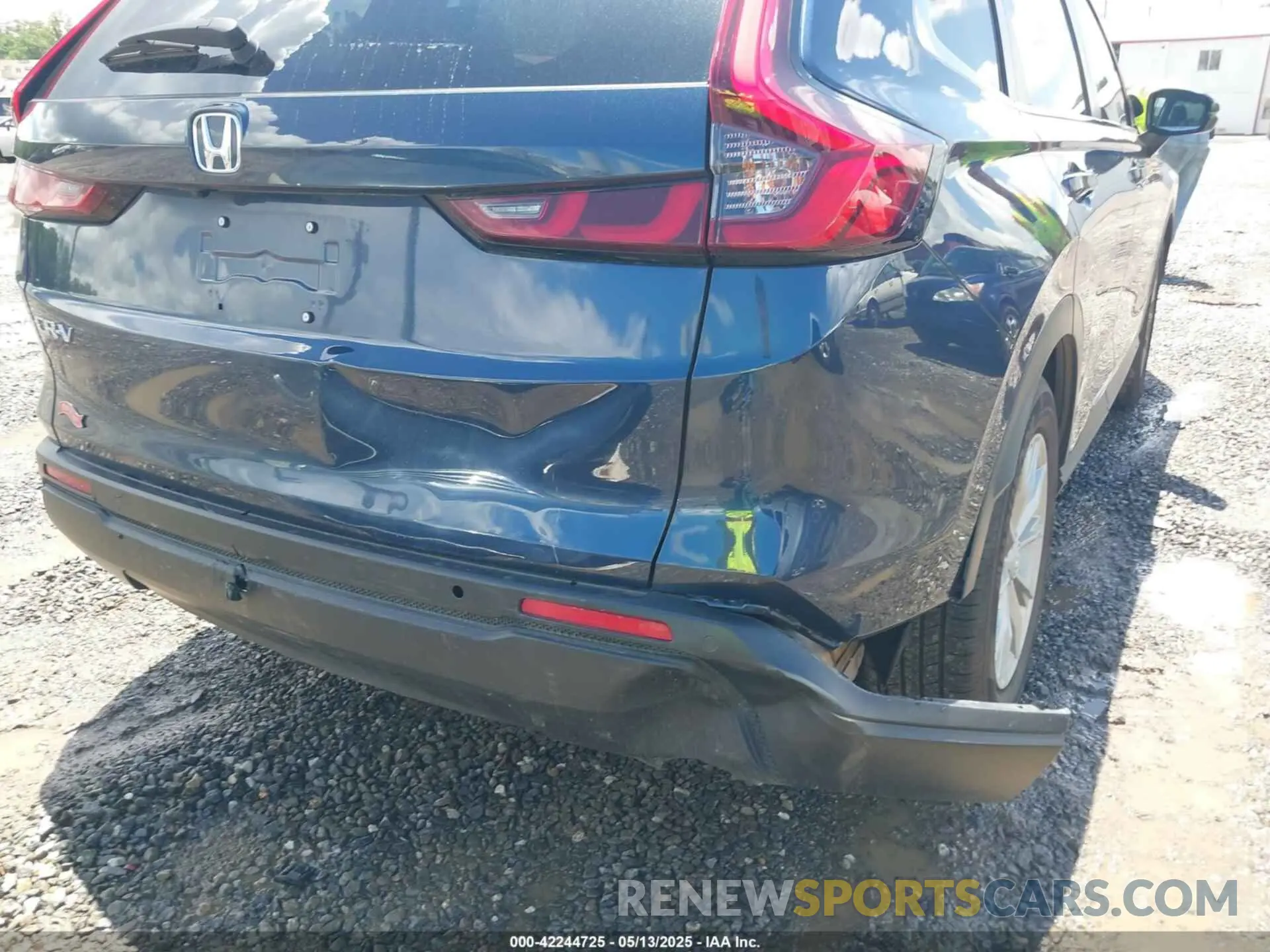 6 fotografías del automóvil dañado 2HKRS3H76SH321857 HONDA CR-V 2025