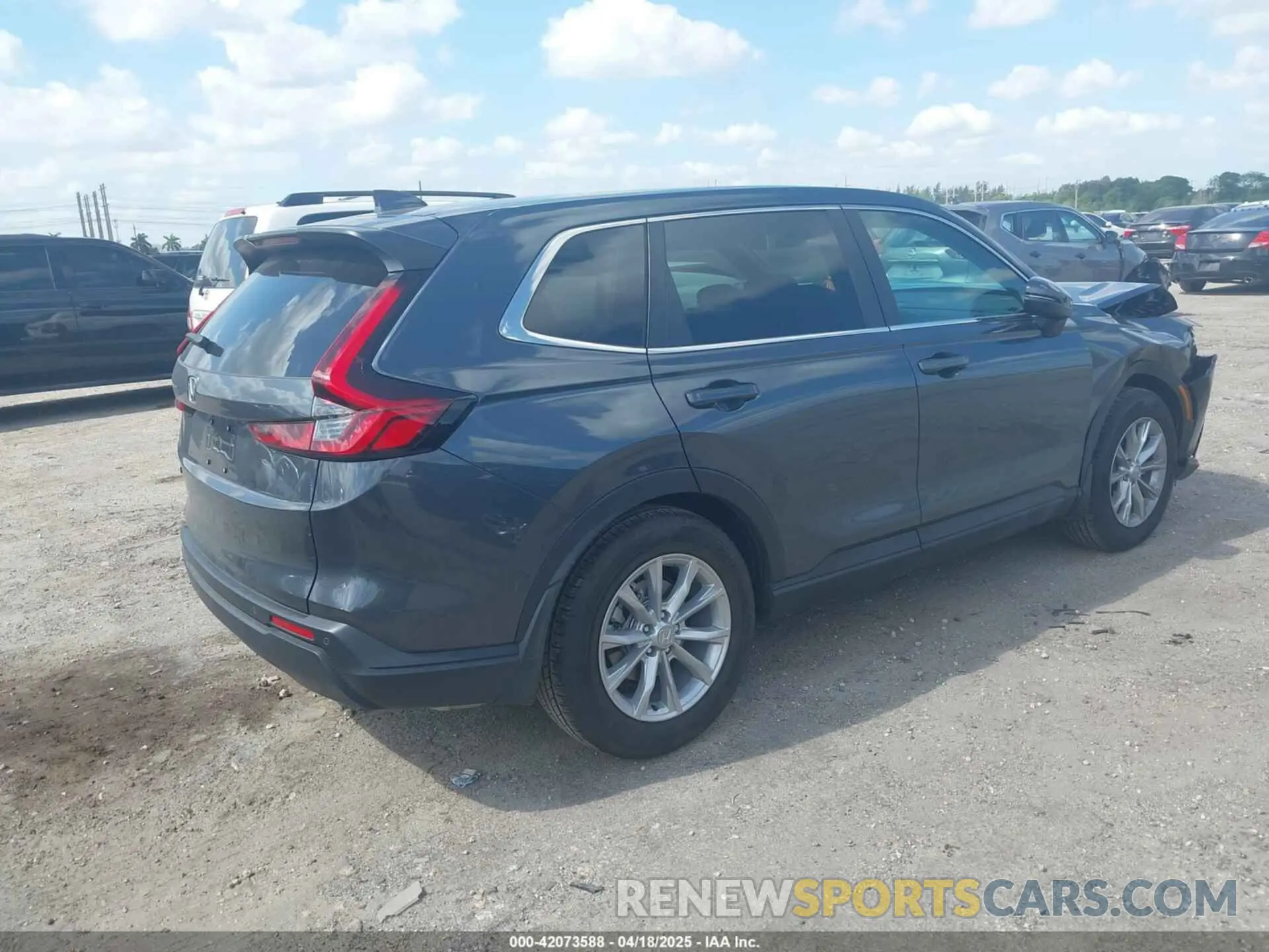 4 fotografías del automóvil dañado 2HKRS3H77SH330857 HONDA CR-V 2025
