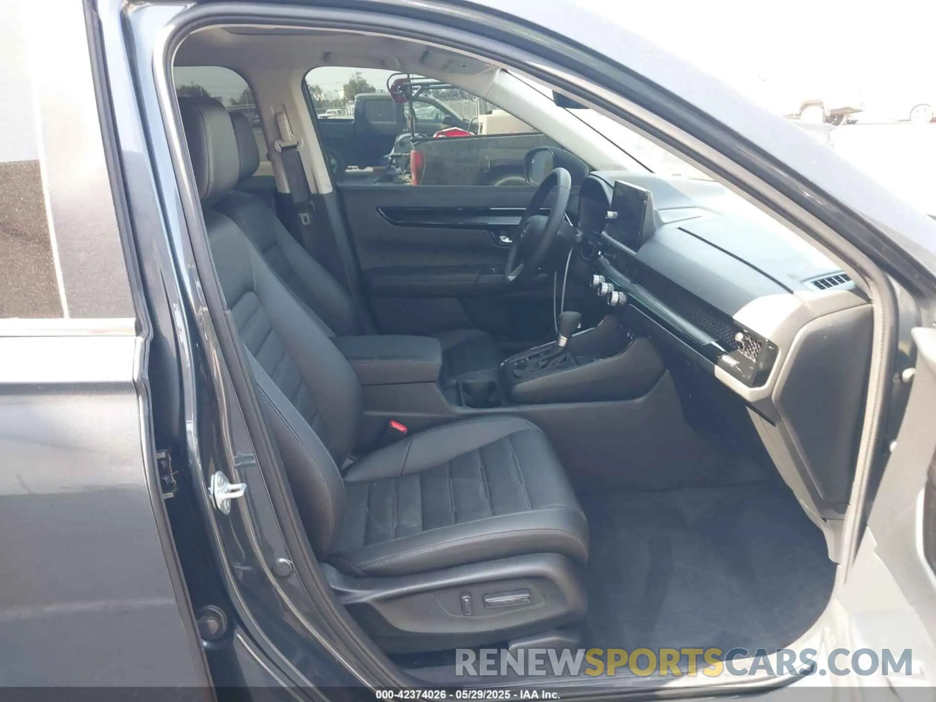 5 fotografías del automóvil dañado 2HKRS3H79SH315535 HONDA CR-V 2025