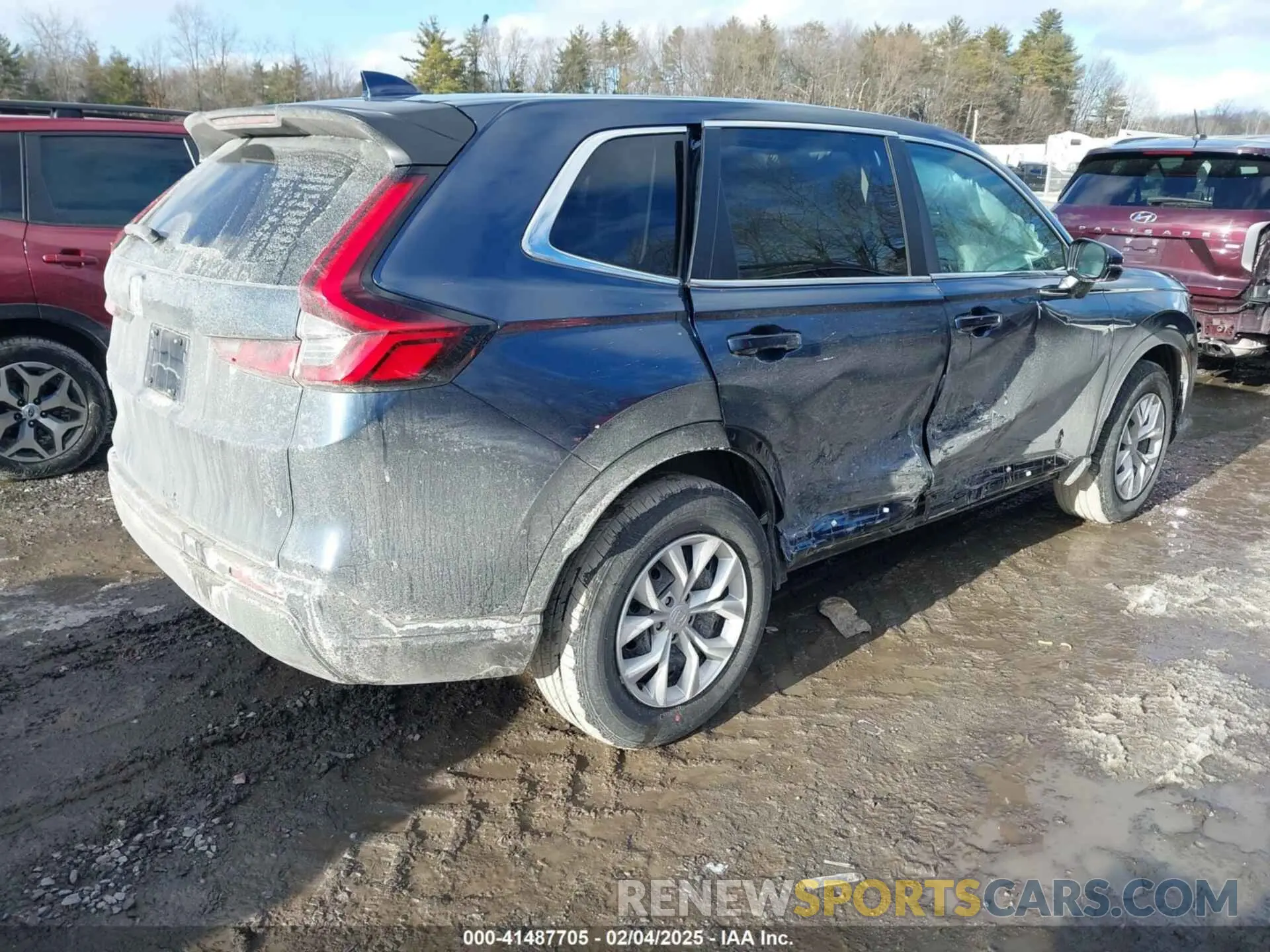 4 fotografías del automóvil dañado 2HKRS4H24SH410952 HONDA CR-V 2025