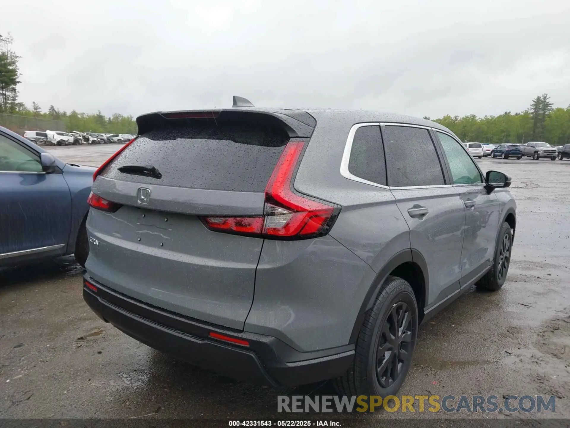 4 fotografías del automóvil dañado 2HKRS4H28SH470345 HONDA CR-V 2025