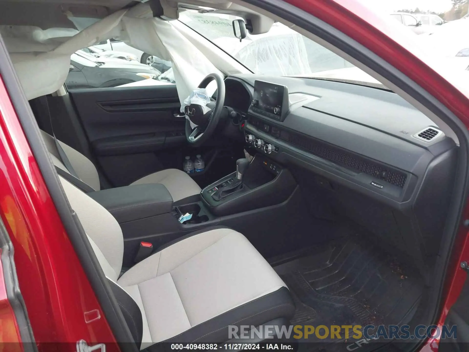 5 fotografías del automóvil dañado 2HKRS4H40SH404535 HONDA CR-V 2025