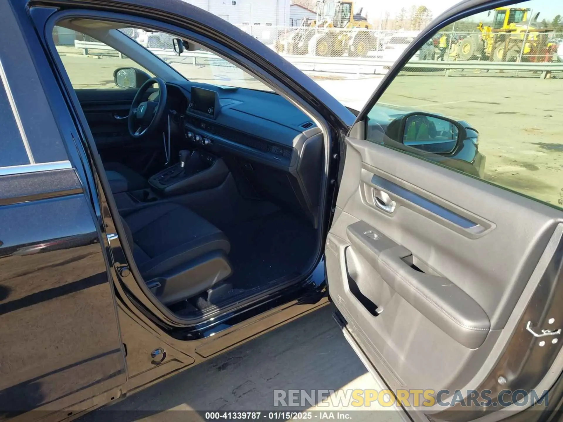 5 fotografías del automóvil dañado 2HKRS4H45SH403011 HONDA CR-V 2025