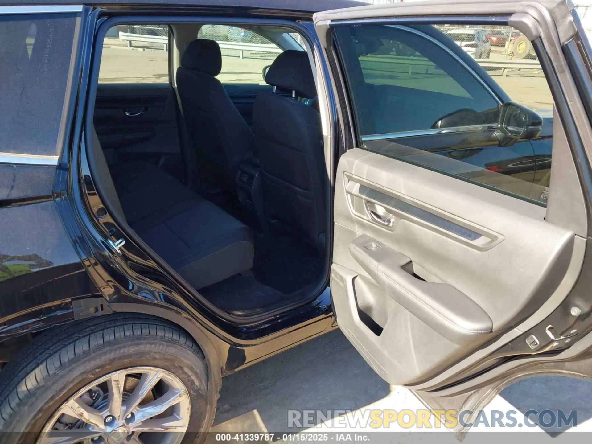 8 fotografías del automóvil dañado 2HKRS4H45SH403011 HONDA CR-V 2025