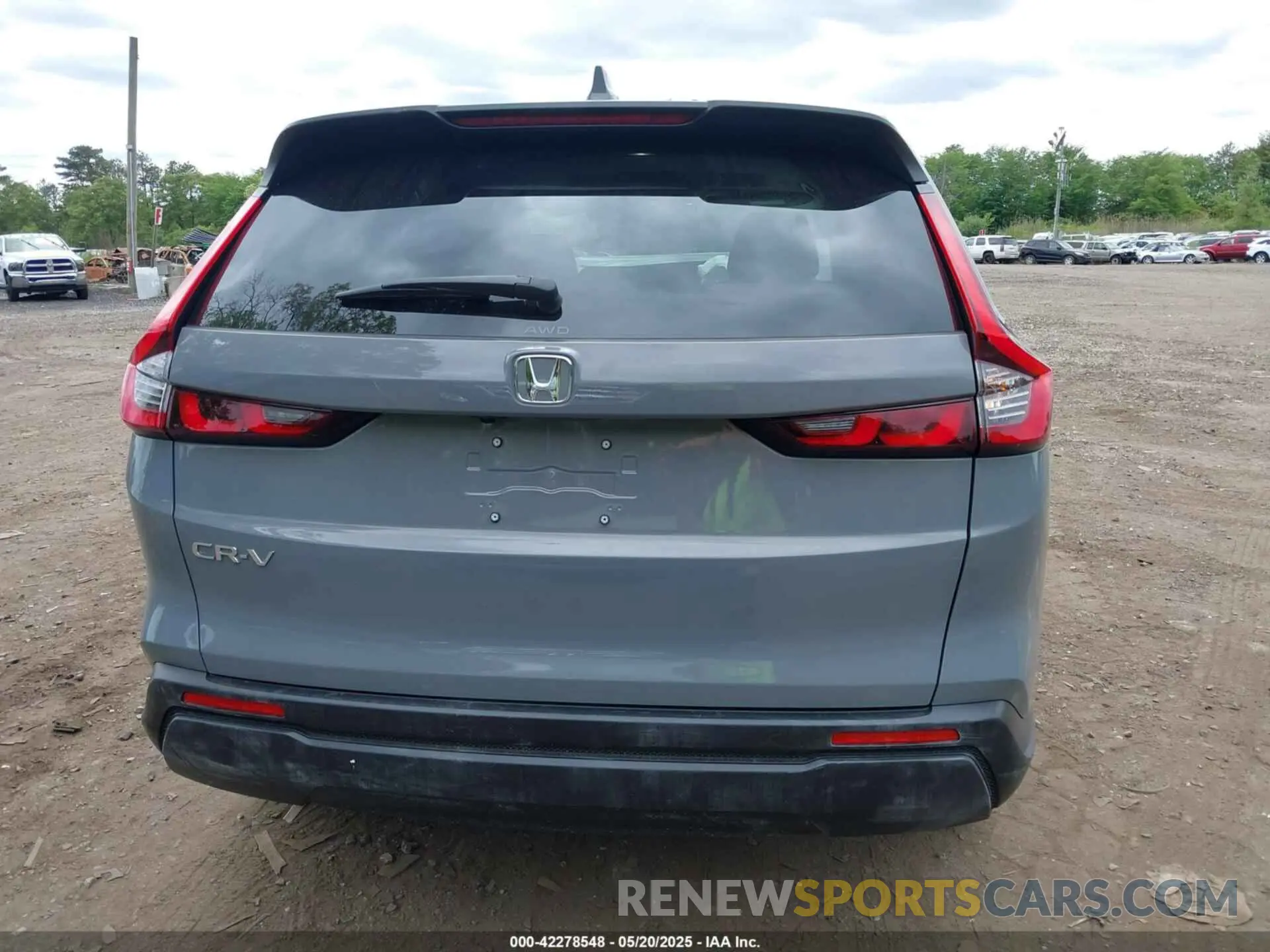 16 fotografías del automóvil dañado 2HKRS4H46SH472791 HONDA CR-V 2025