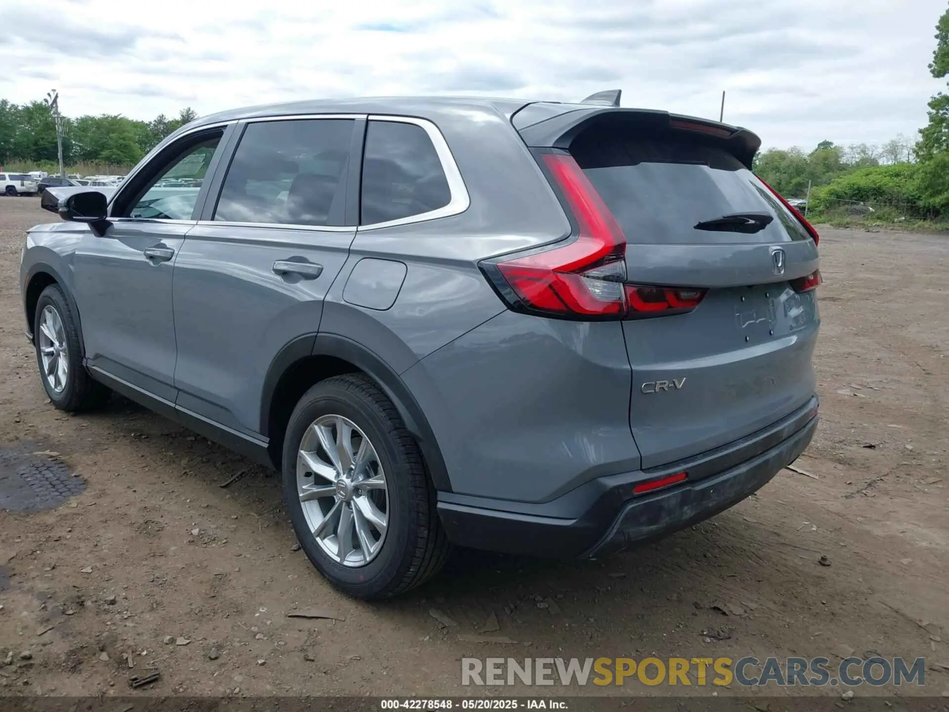 3 fotografías del automóvil dañado 2HKRS4H46SH472791 HONDA CR-V 2025