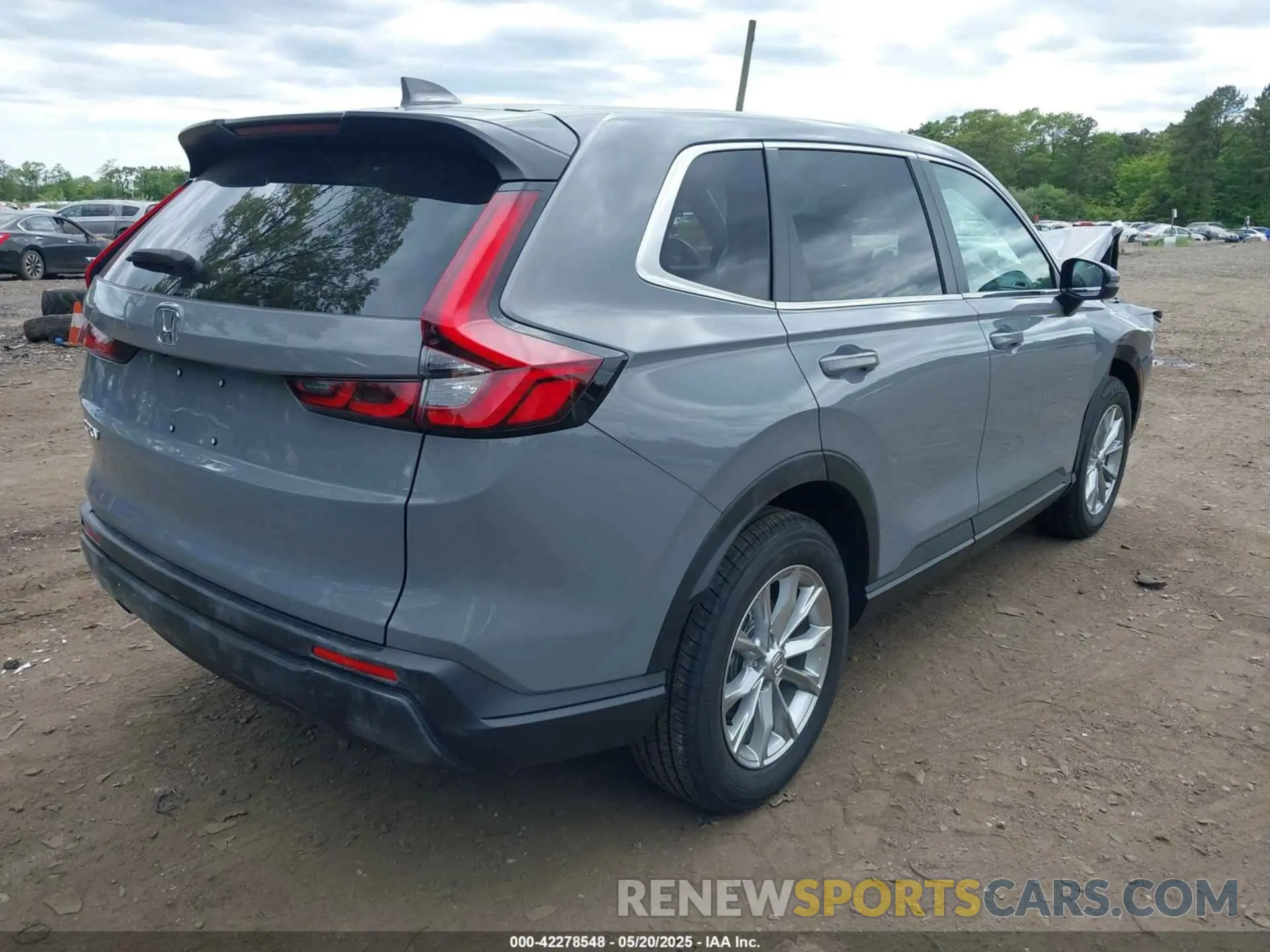 4 fotografías del automóvil dañado 2HKRS4H46SH472791 HONDA CR-V 2025