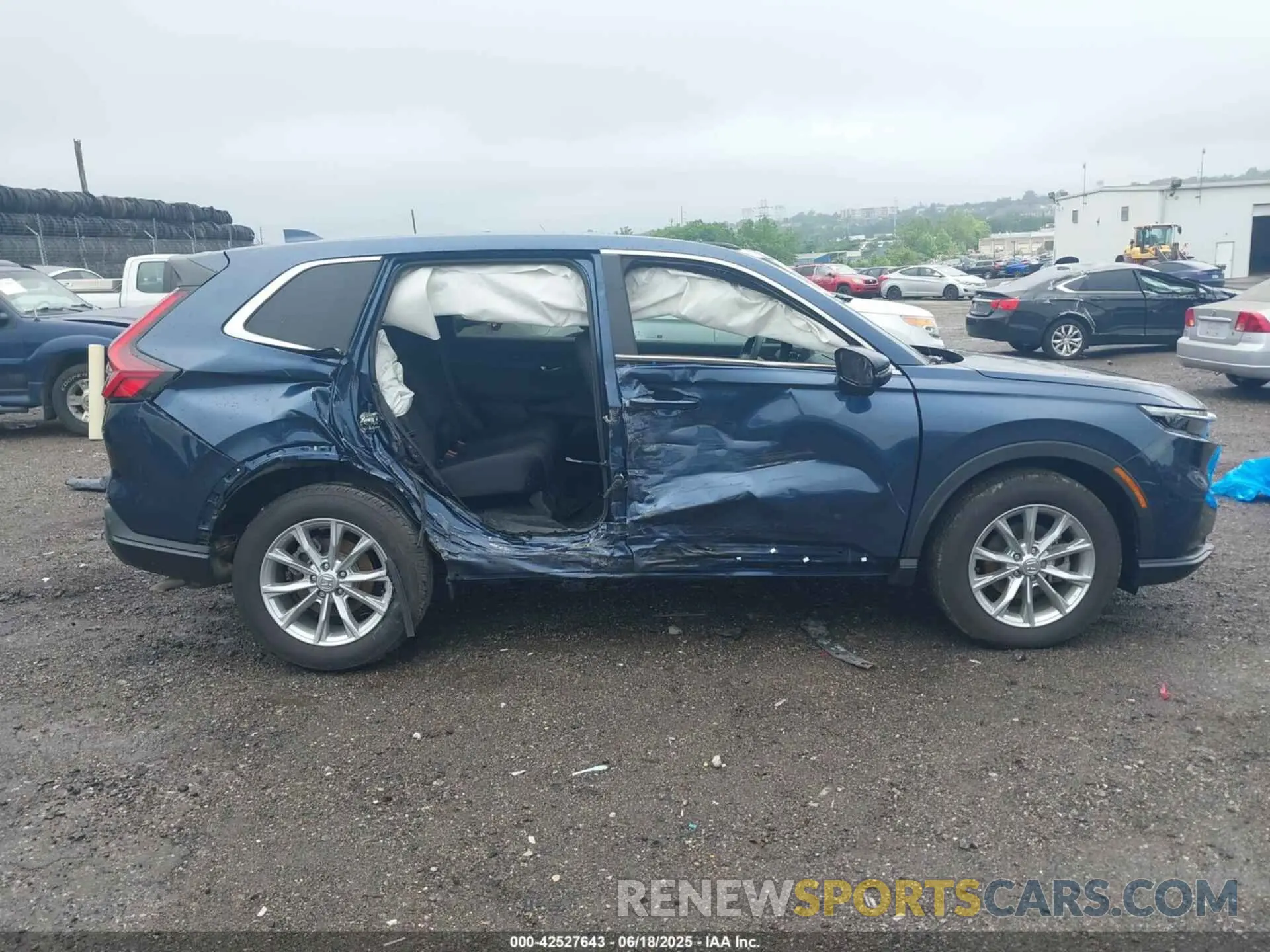 13 fotografías del automóvil dañado 2HKRS4H47SH435345 HONDA CR-V 2025