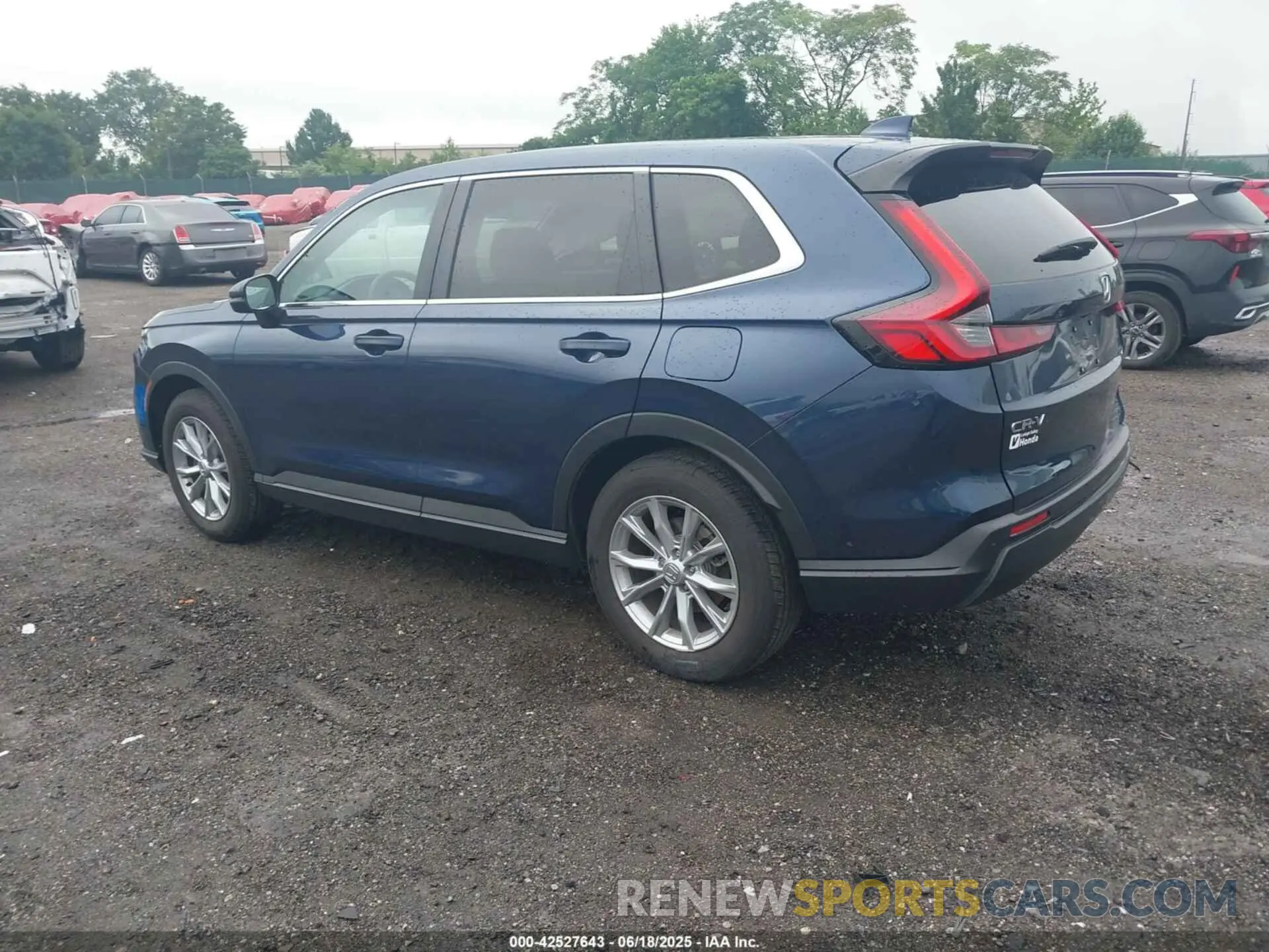 3 fotografías del automóvil dañado 2HKRS4H47SH435345 HONDA CR-V 2025
