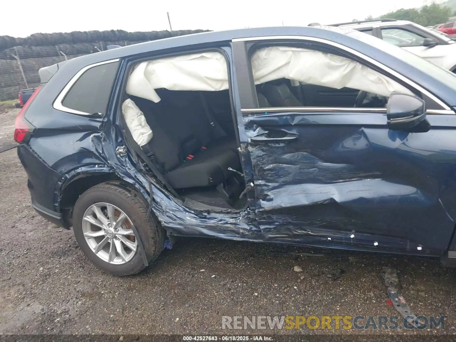 6 fotografías del automóvil dañado 2HKRS4H47SH435345 HONDA CR-V 2025
