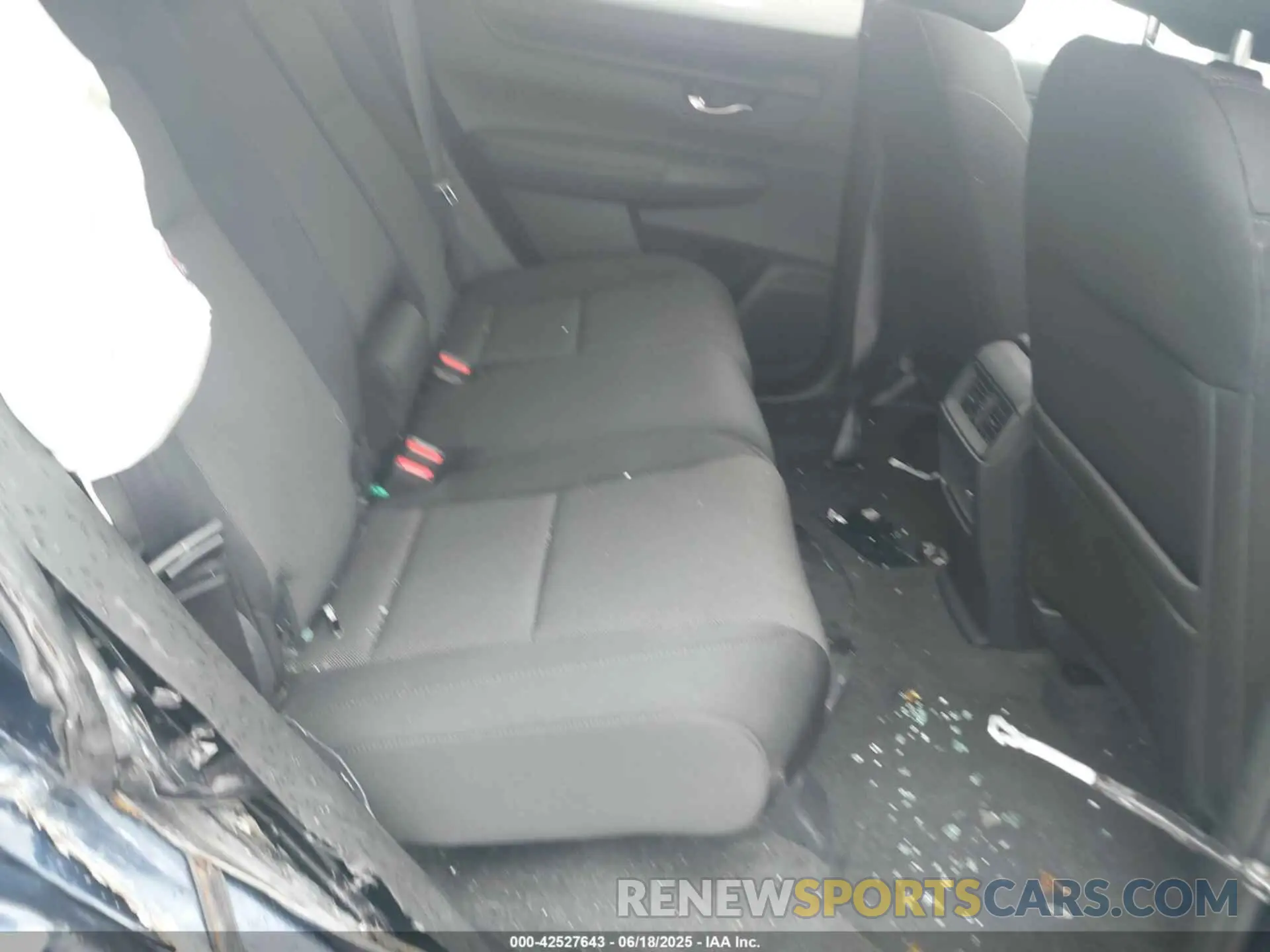 8 fotografías del automóvil dañado 2HKRS4H47SH435345 HONDA CR-V 2025