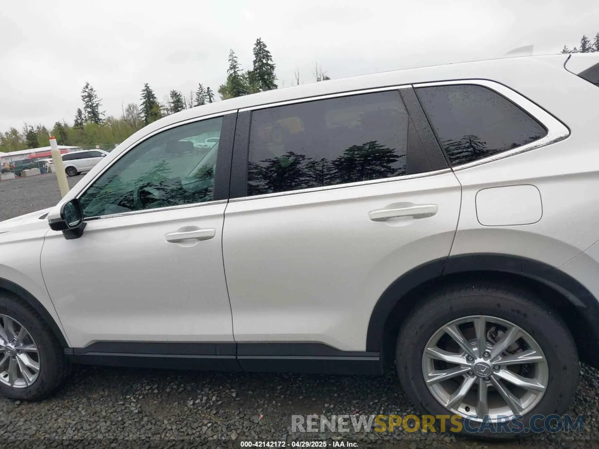 14 fotografías del automóvil dañado 2HKRS4H4XSH437266 HONDA CR-V 2025