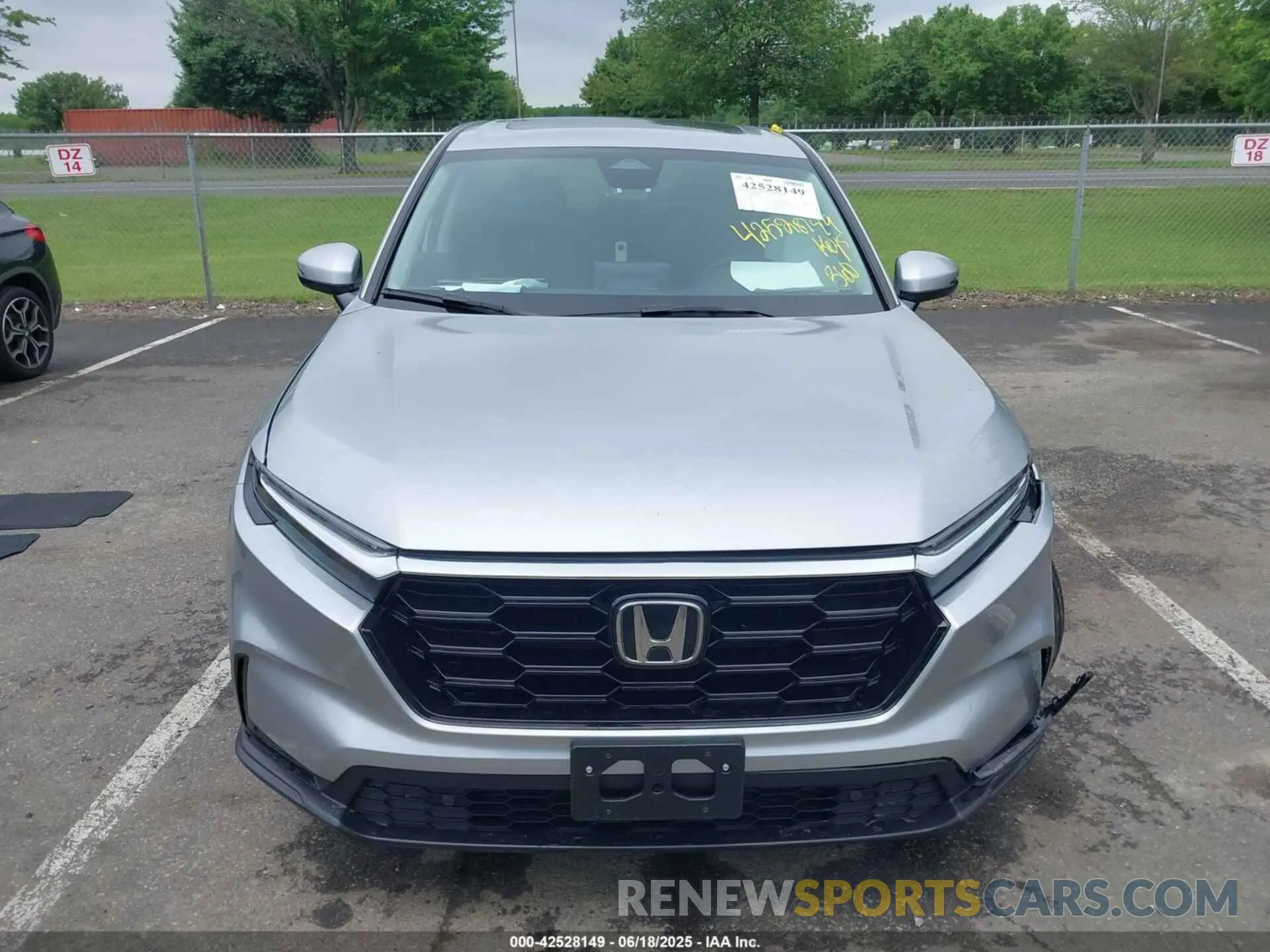 12 fotografías del automóvil dañado 2HKRS4H70SH487894 HONDA CR-V 2025