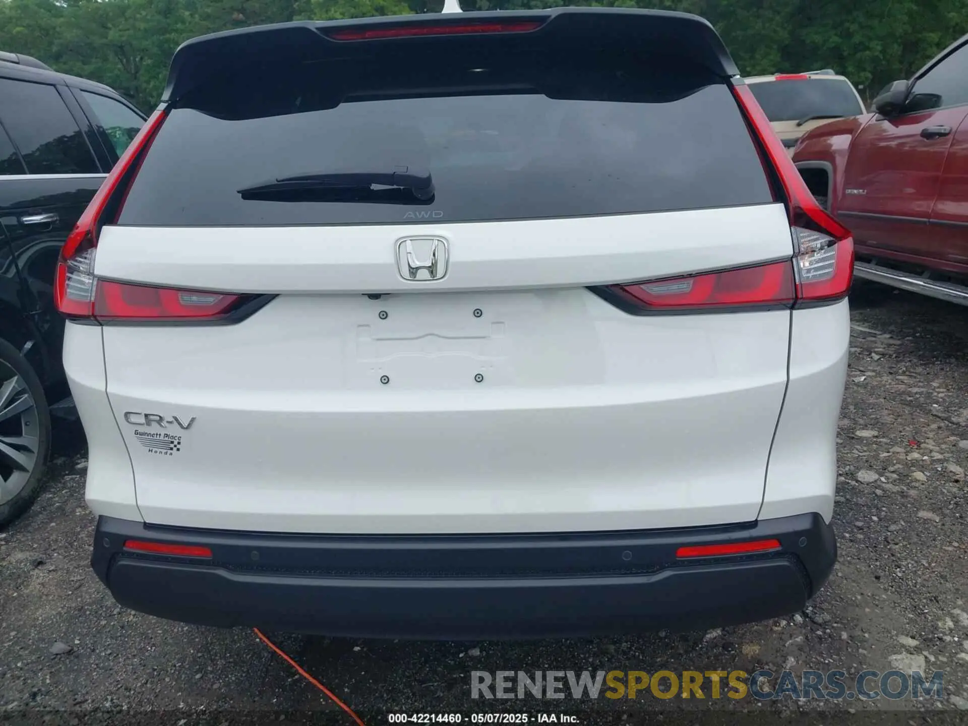 16 fotografías del automóvil dañado 2HKRS4H71SH430152 HONDA CR-V 2025