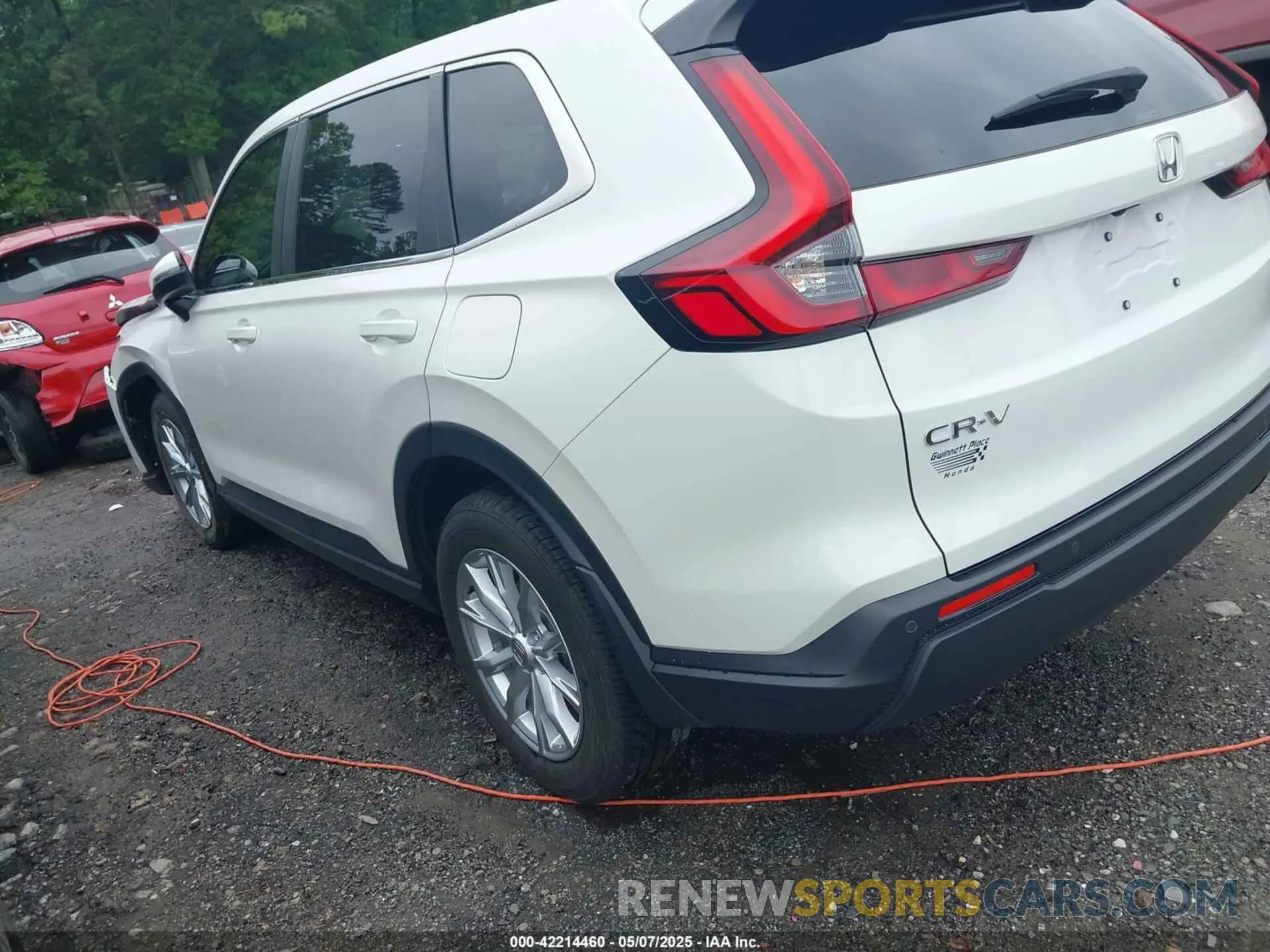 3 fotografías del automóvil dañado 2HKRS4H71SH430152 HONDA CR-V 2025
