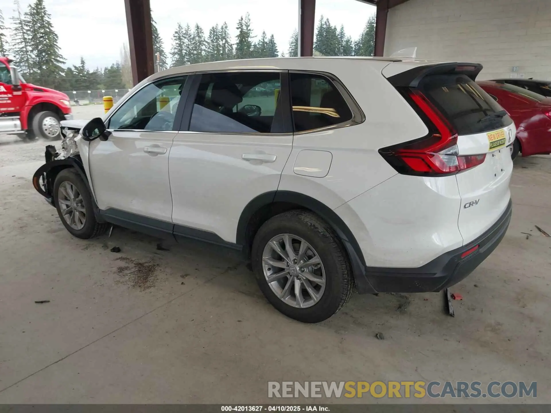 3 fotografías del automóvil dañado 2HKRS4H72SH440284 HONDA CR-V 2025