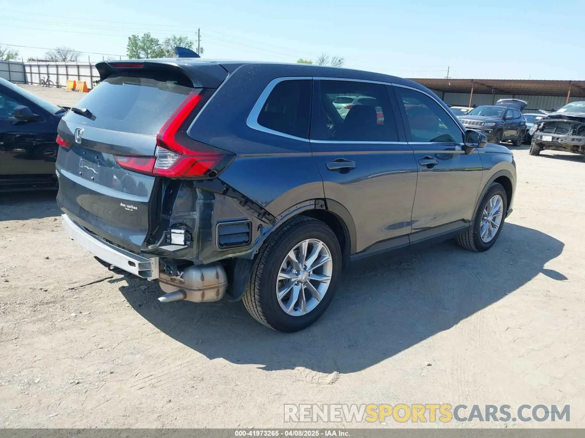 4 fotografías del automóvil dañado 2HKRS4H73SH401803 HONDA CR-V 2025