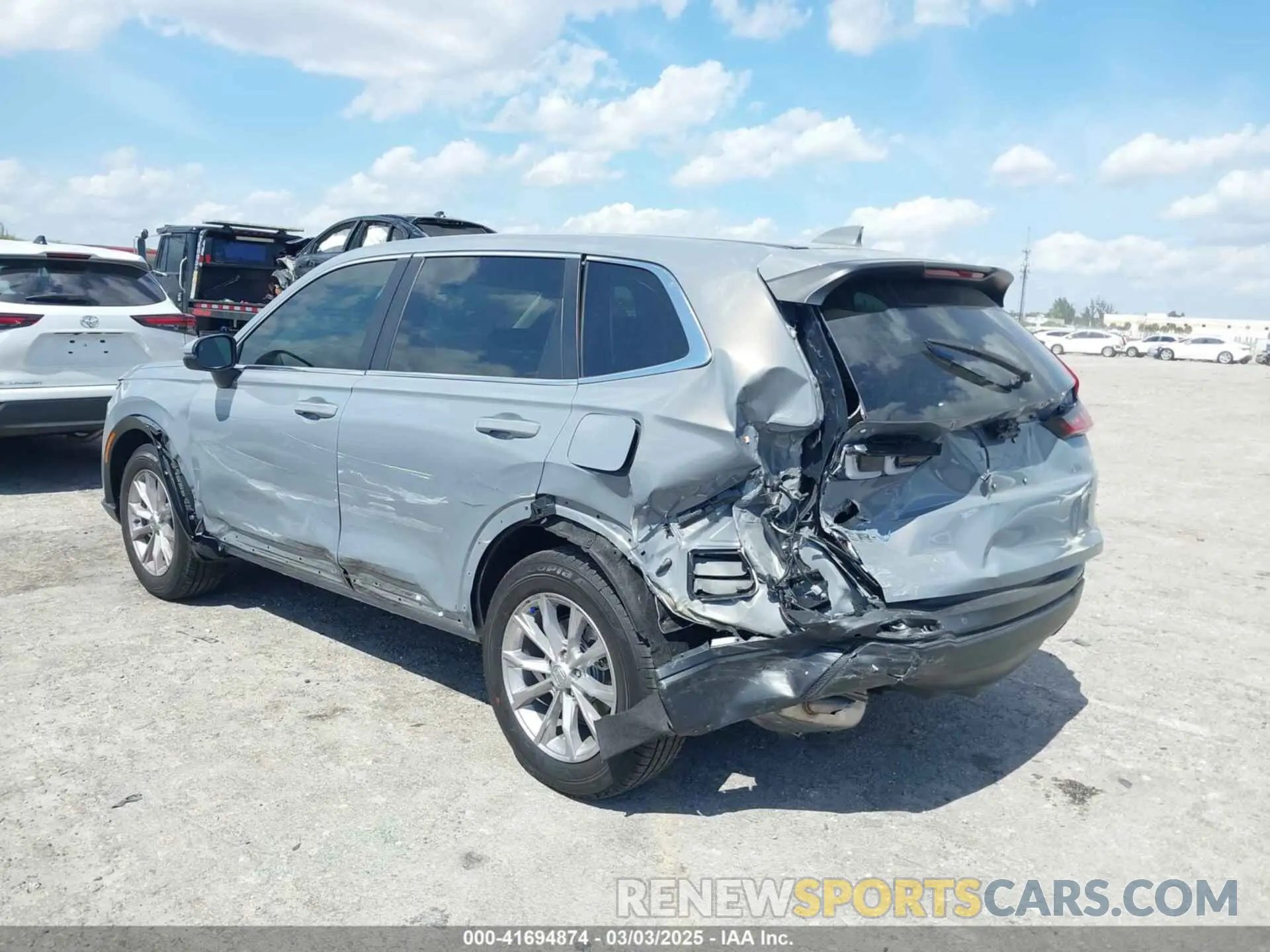 3 fotografías del automóvil dañado 2HKRS4H73SH438690 HONDA CR-V 2025