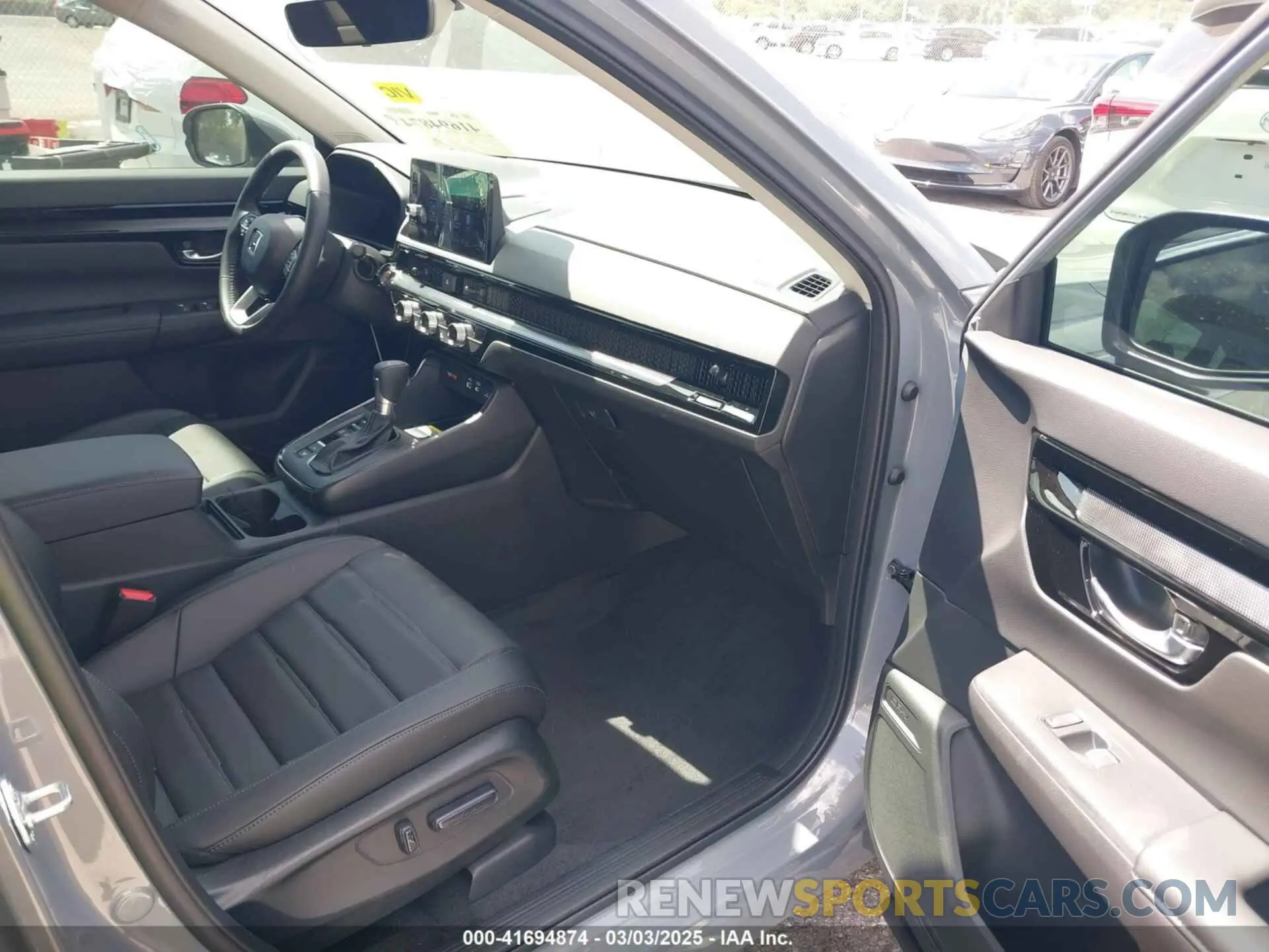 5 fotografías del automóvil dañado 2HKRS4H73SH438690 HONDA CR-V 2025