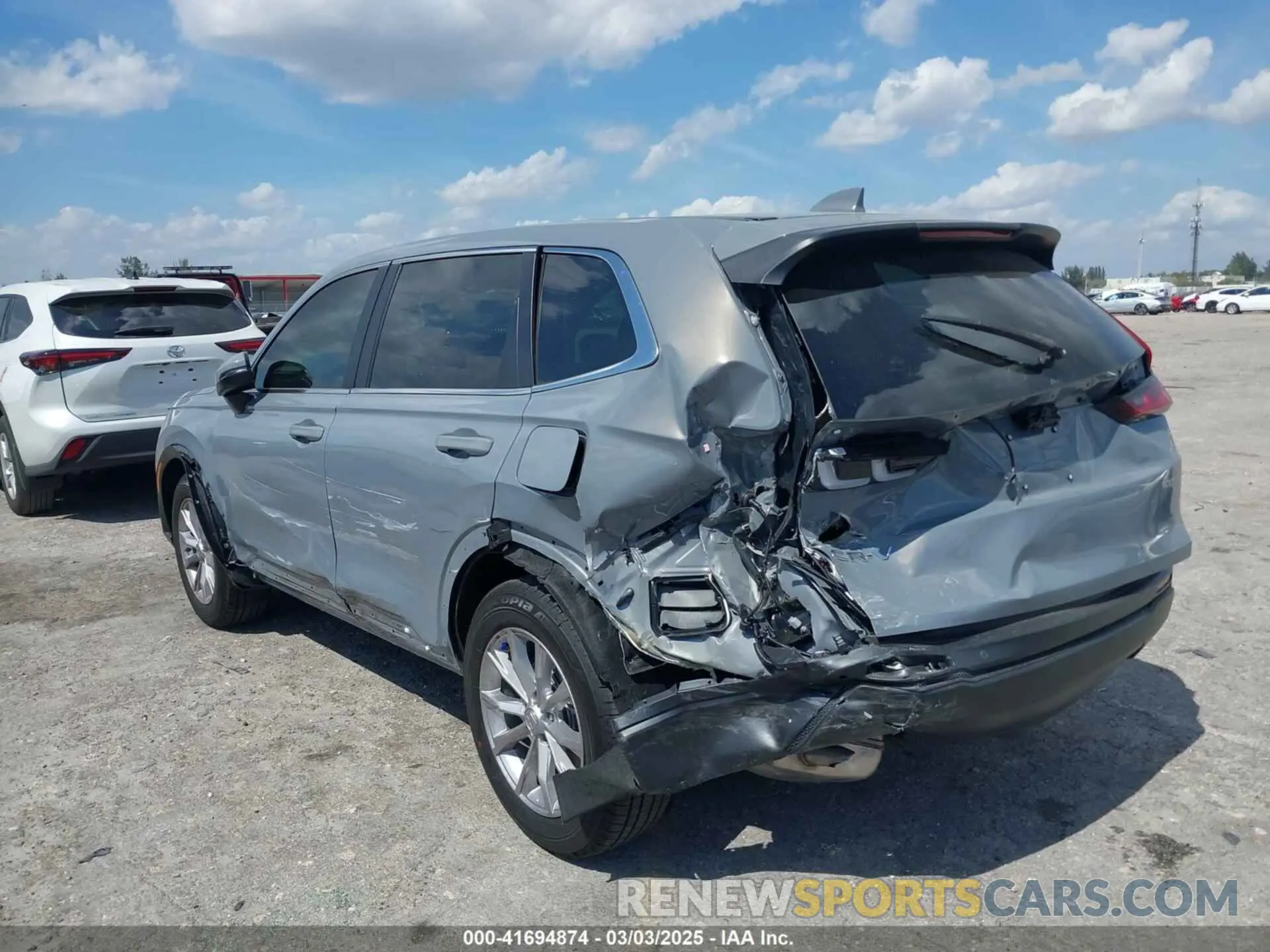 6 fotografías del automóvil dañado 2HKRS4H73SH438690 HONDA CR-V 2025