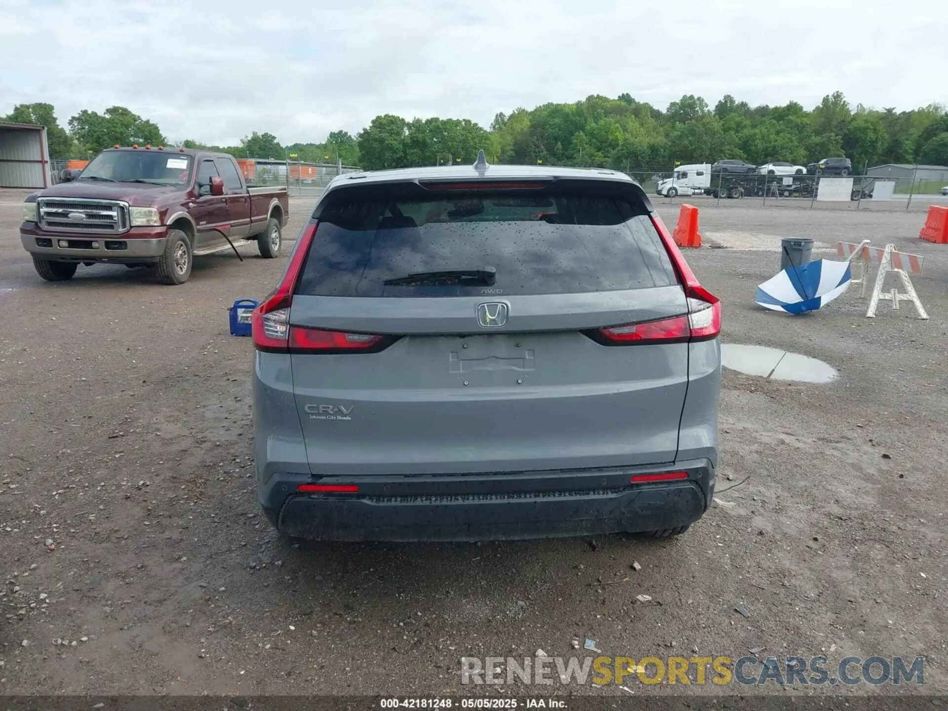 15 fotografías del automóvil dañado 2HKRS4H75SH442904 HONDA CR-V 2025