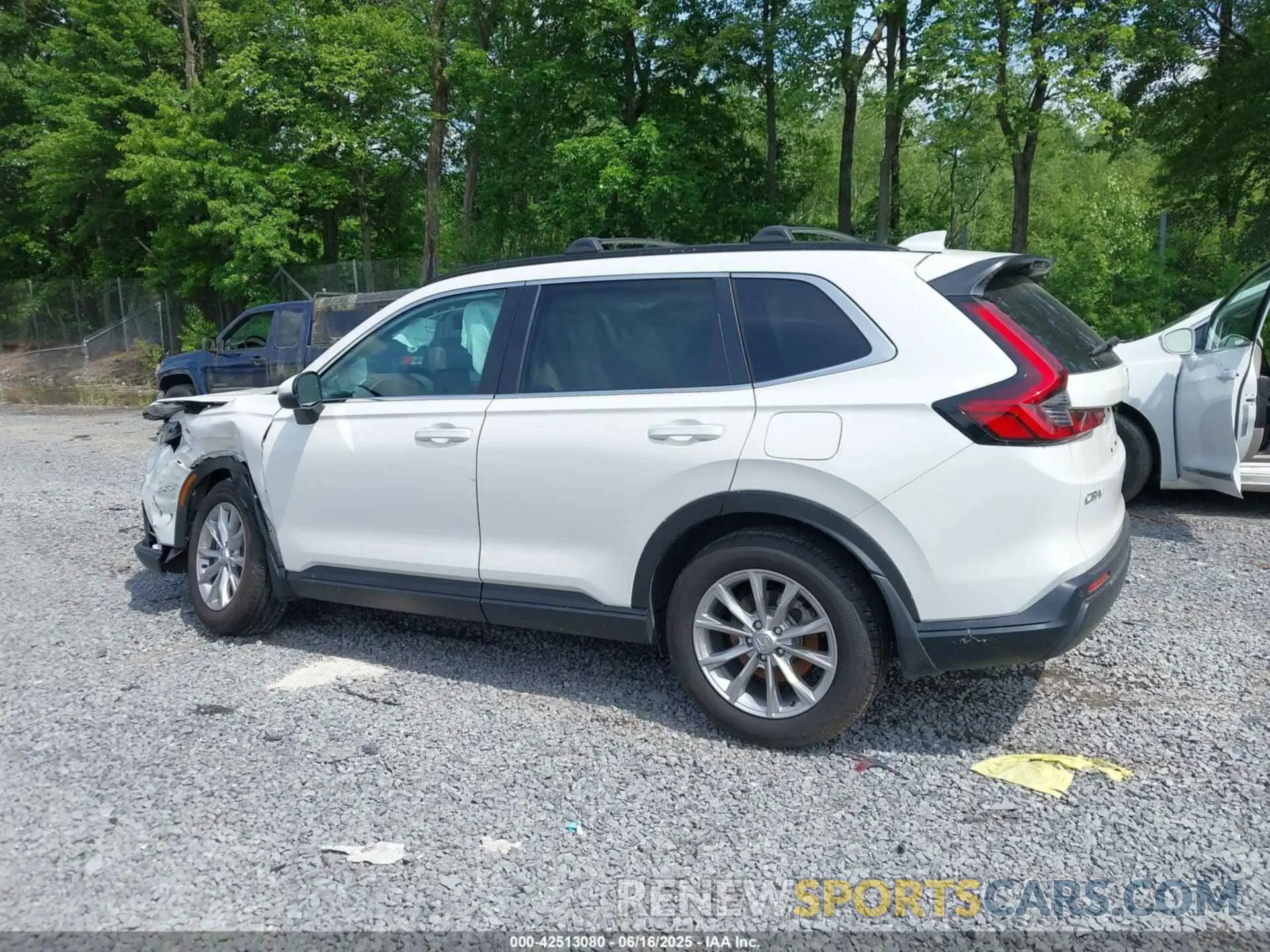 14 fotografías del automóvil dañado 2HKRS4H75SH459198 HONDA CR-V 2025