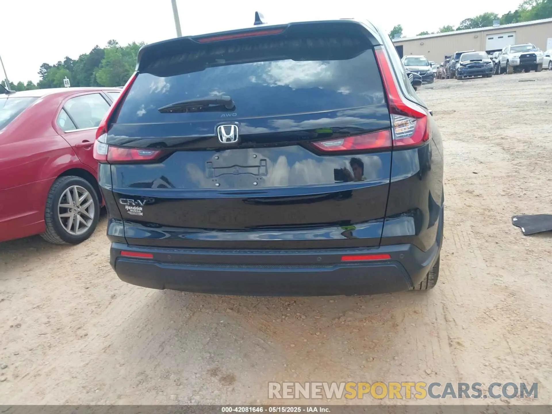 15 fotografías del automóvil dañado 2HKRS4H76SH404744 HONDA CR-V 2025