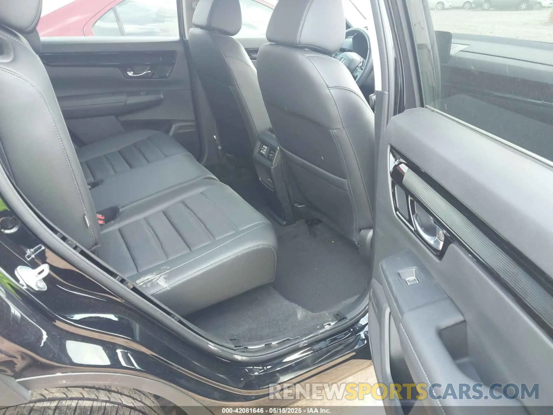 8 fotografías del automóvil dañado 2HKRS4H76SH404744 HONDA CR-V 2025