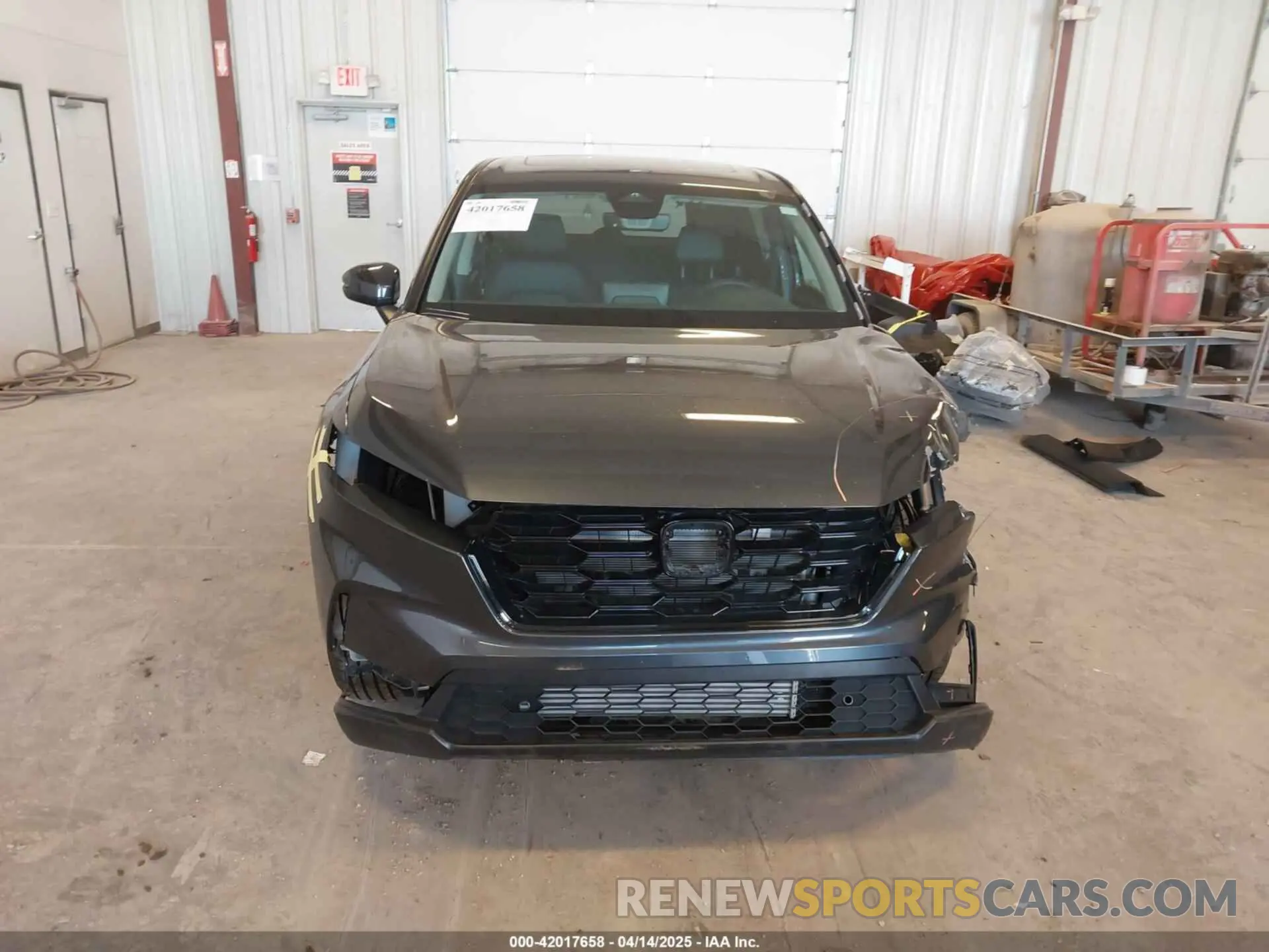 12 fotografías del automóvil dañado 2HKRS4H77SH439938 HONDA CR-V 2025