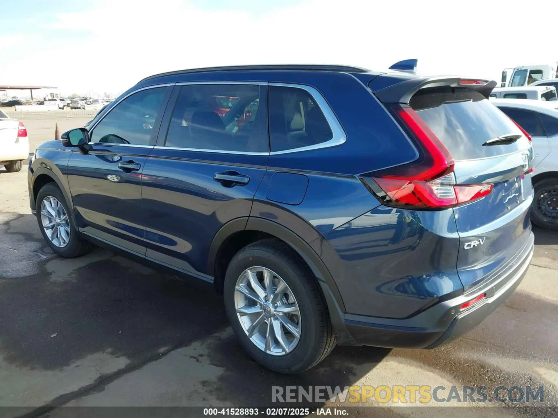 3 fotografías del automóvil dañado 2HKRS4H78SH439382 HONDA CR-V 2025