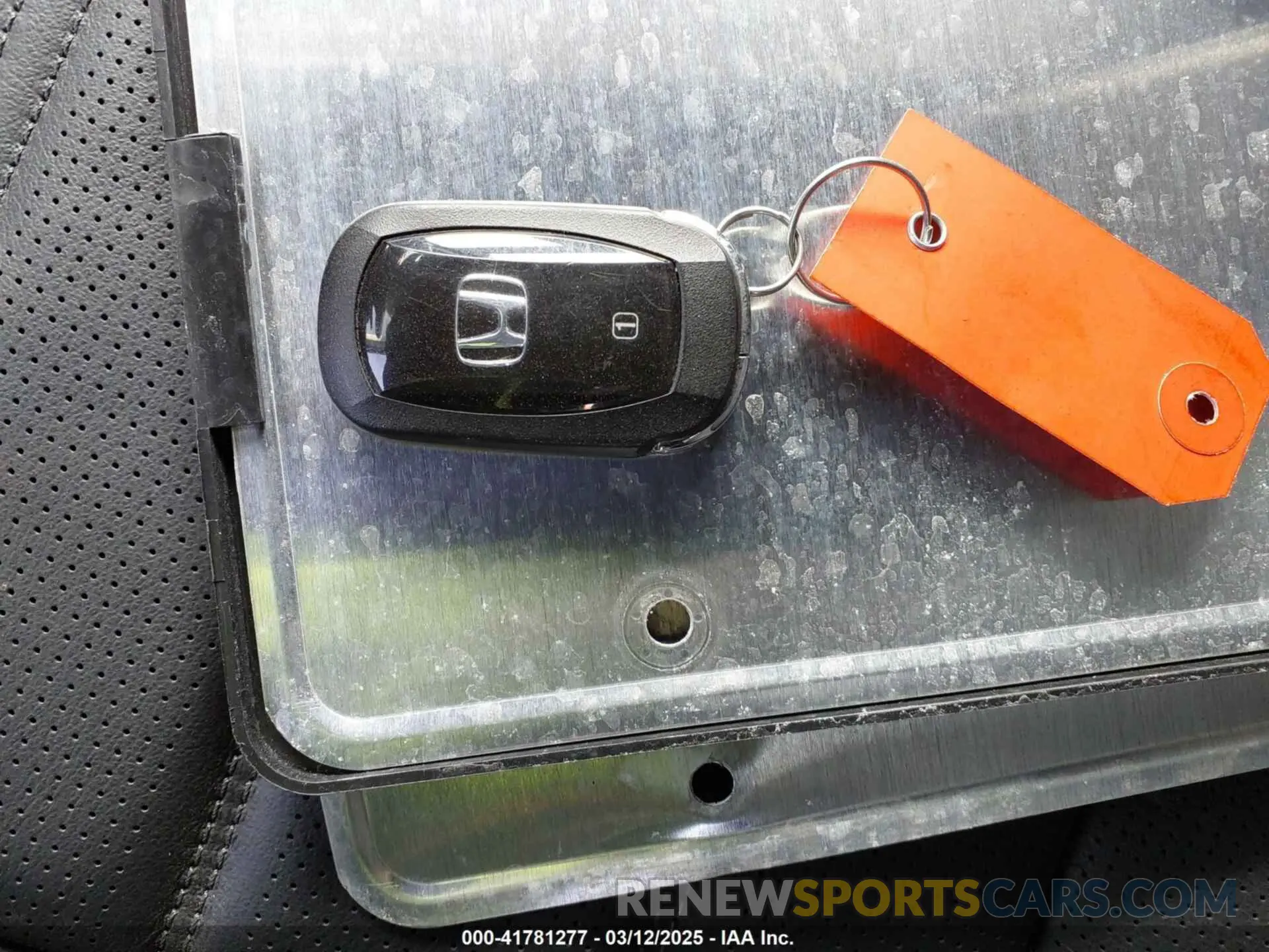 11 fotografías del automóvil dañado 2HKRS4H79SH429671 HONDA CR-V 2025