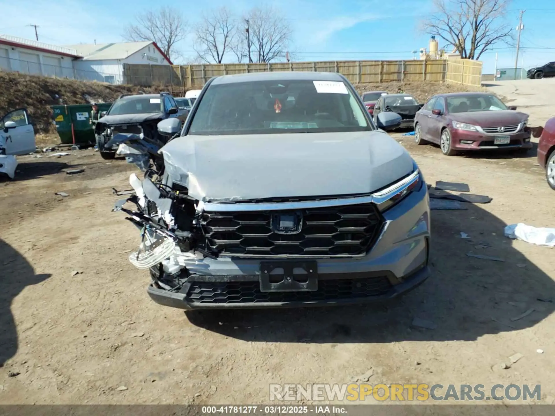 12 fotografías del automóvil dañado 2HKRS4H79SH429671 HONDA CR-V 2025