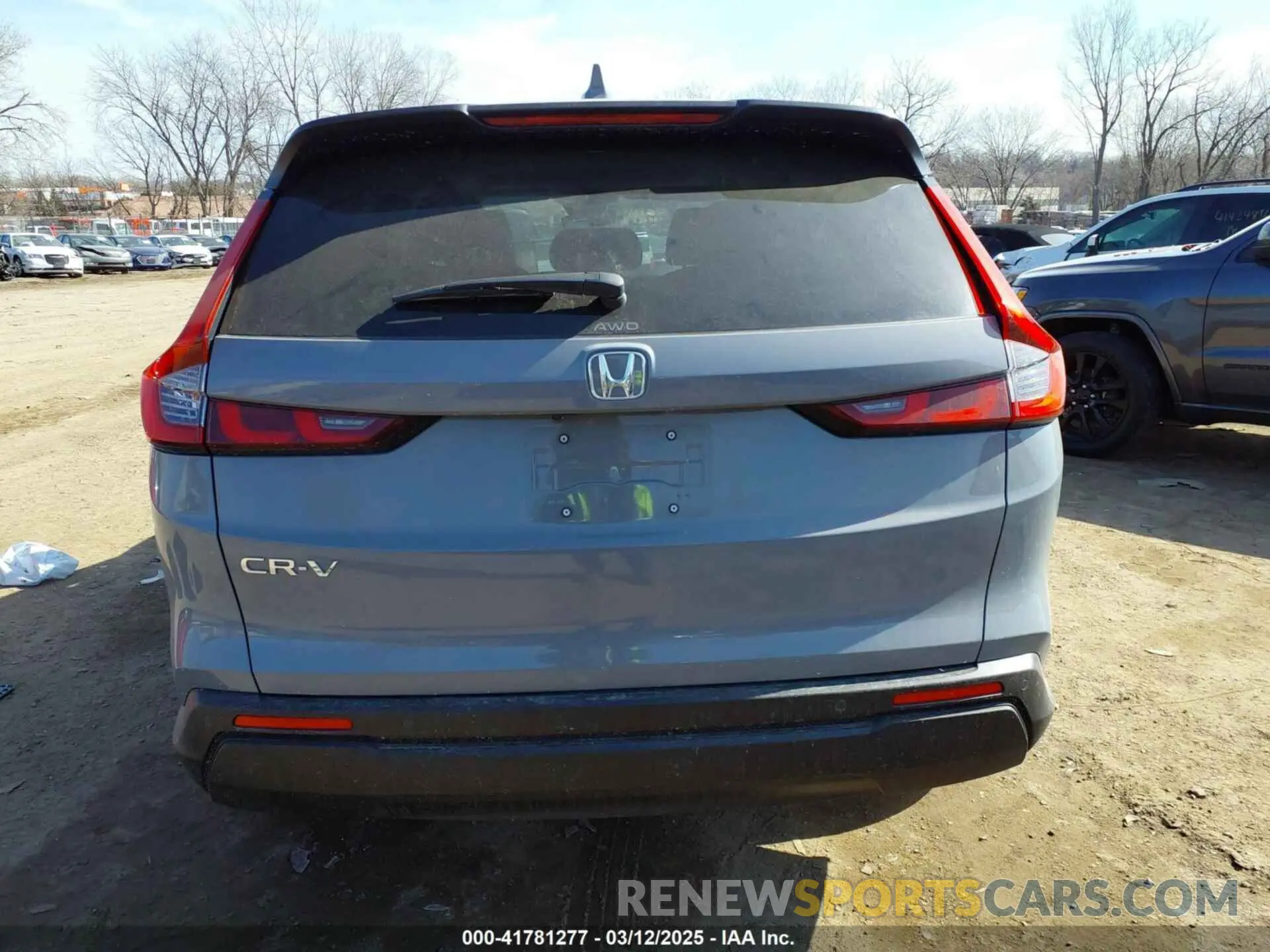 16 fotografías del automóvil dañado 2HKRS4H79SH429671 HONDA CR-V 2025
