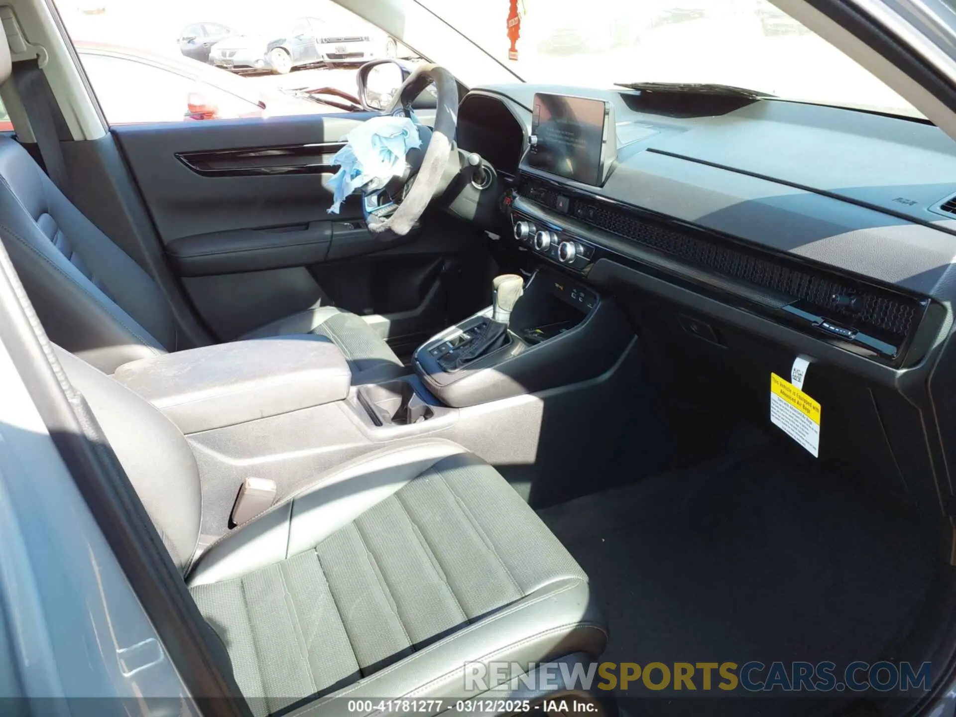 5 fotografías del automóvil dañado 2HKRS4H79SH429671 HONDA CR-V 2025