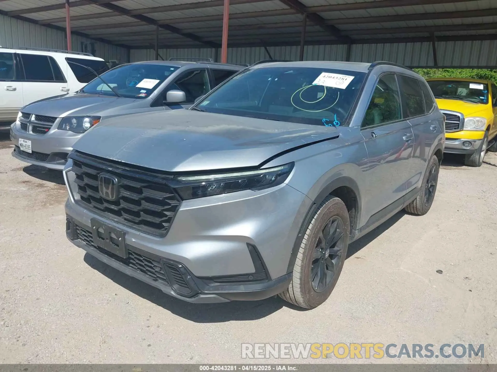 2 fotografías del automóvil dañado 2HKRS6H80SH802066 HONDA CR-V 2025