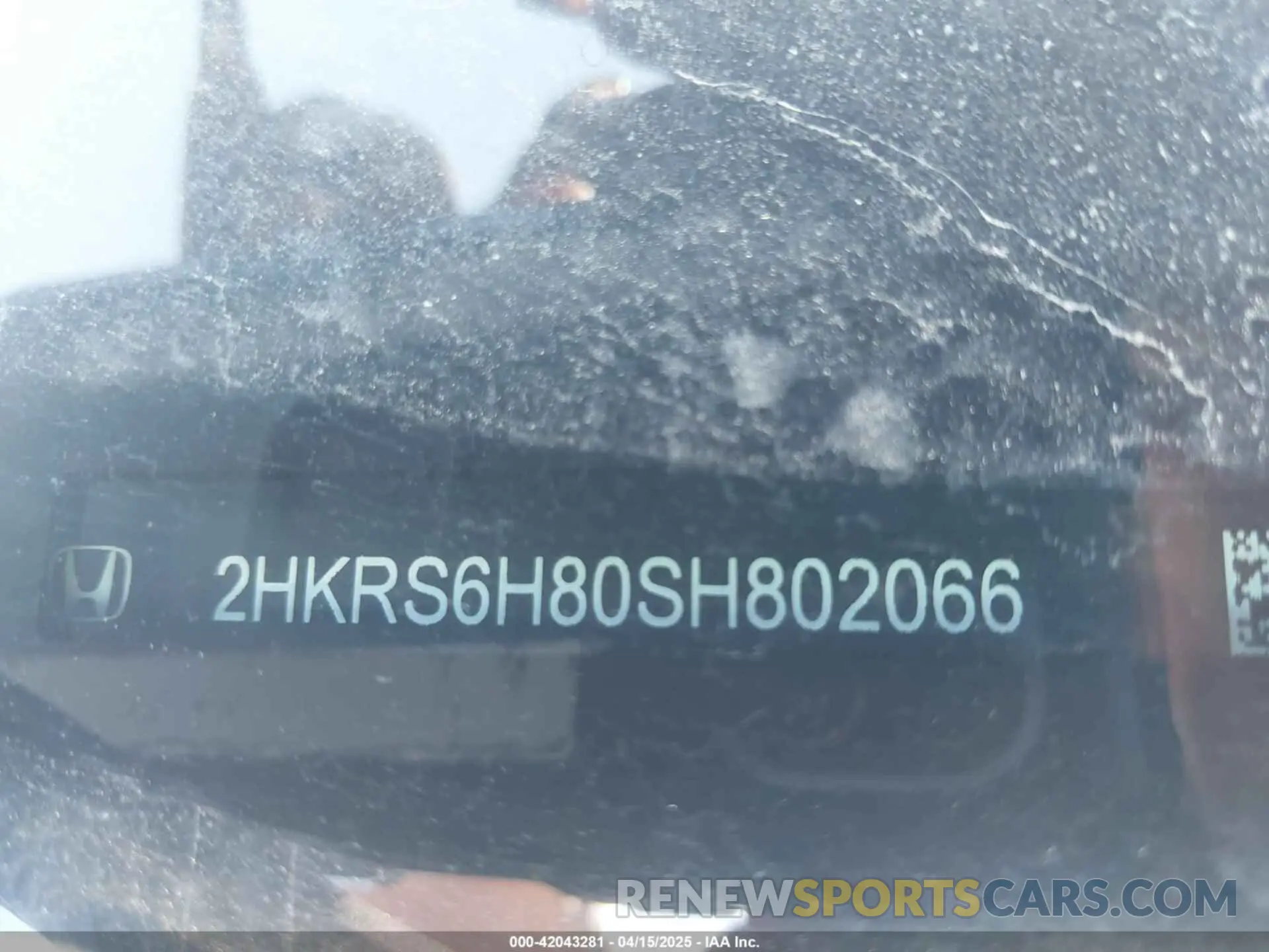 9 fotografías del automóvil dañado 2HKRS6H80SH802066 HONDA CR-V 2025