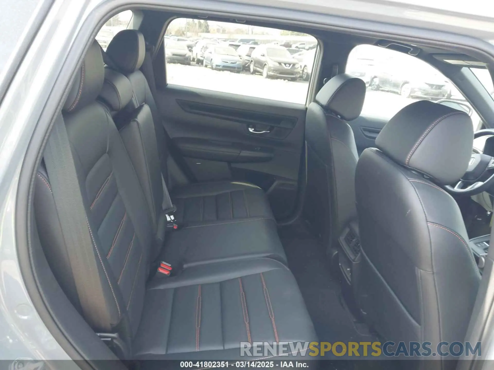 8 fotografías del automóvil dañado 2HKRS6H81SH807017 HONDA CR-V 2025